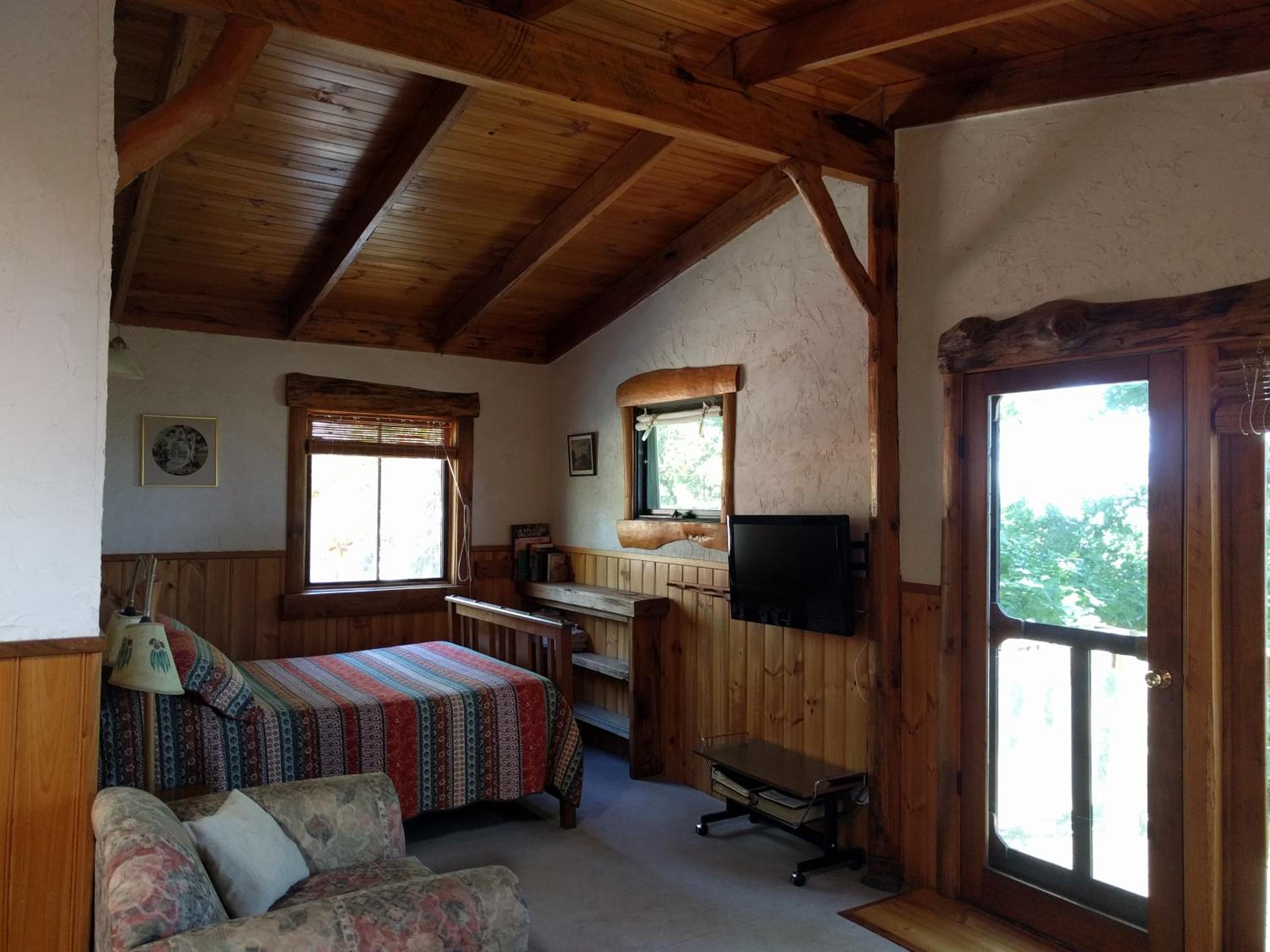 Two-Bedroom Chalet - Photo 3