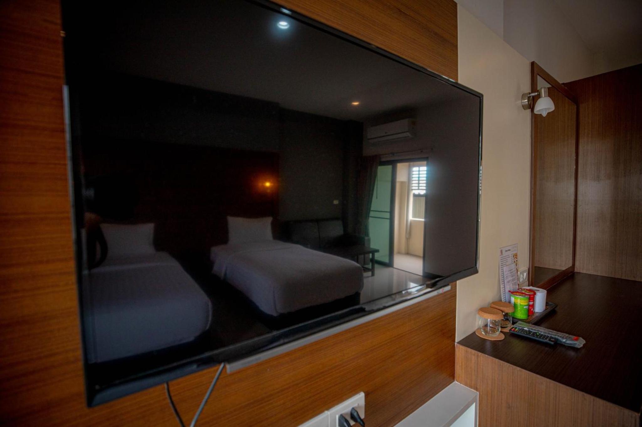 Deluxe Twin Room - Photo 6