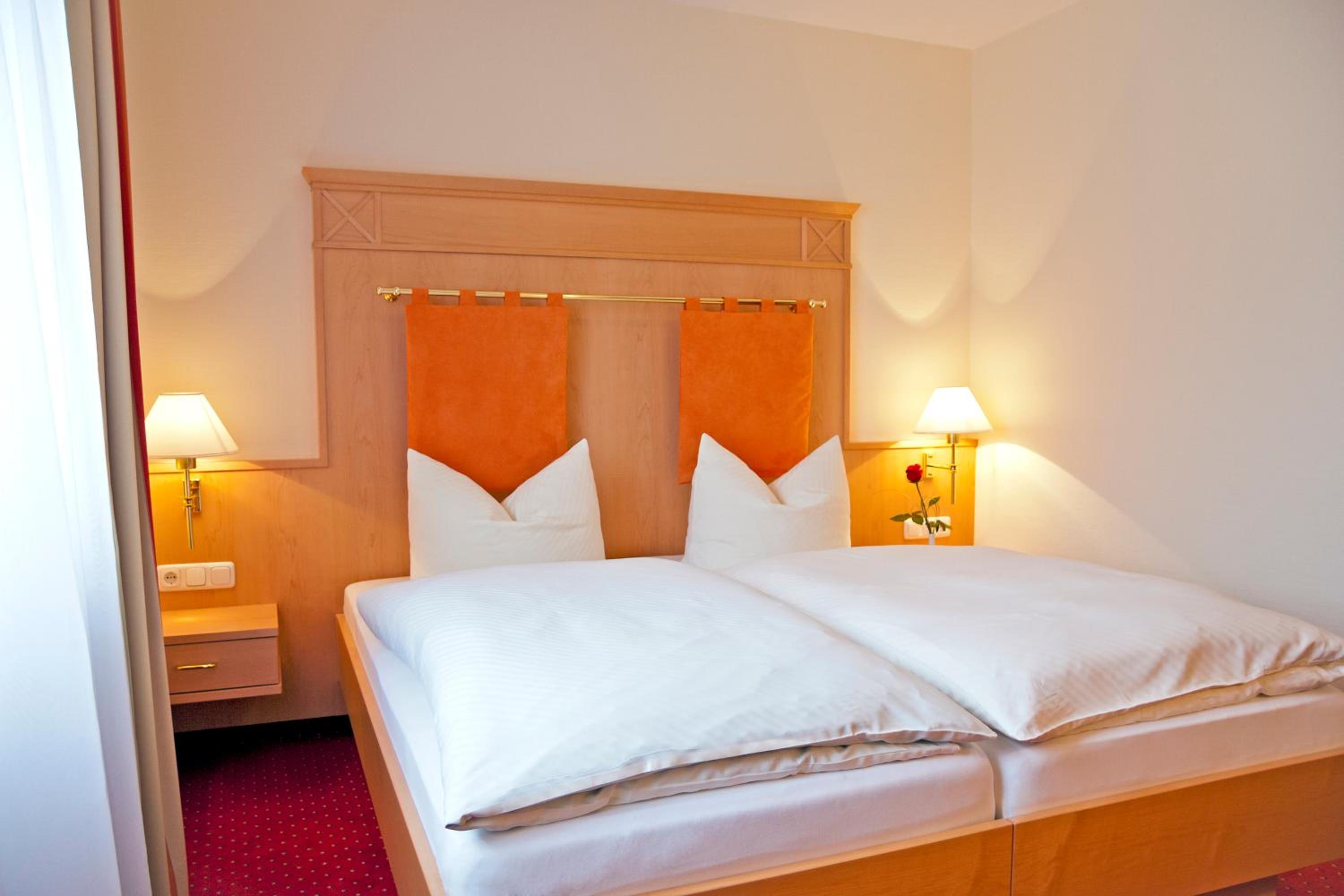 Double Room - Photo 3