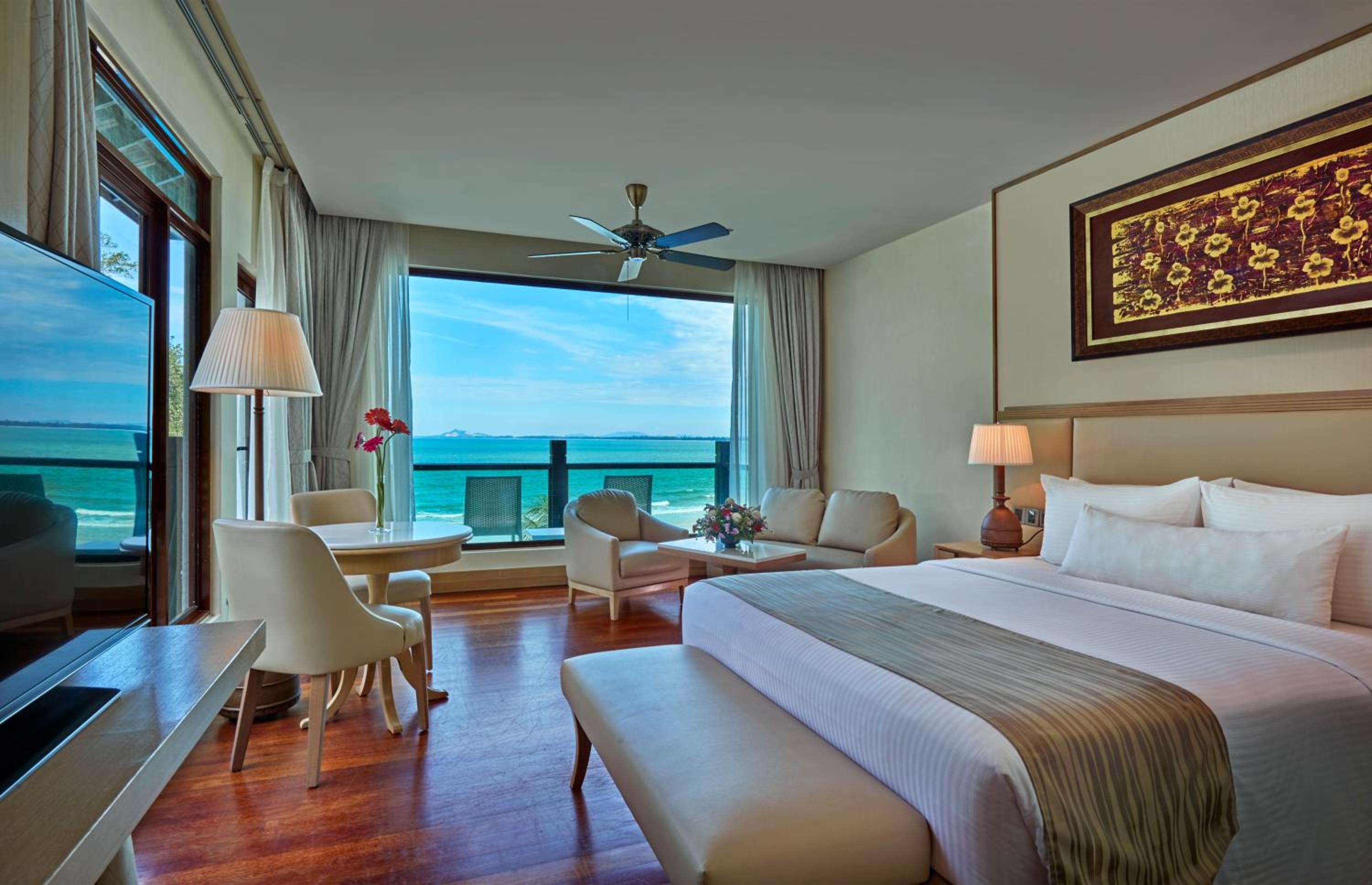Ocean Suite with Balcony