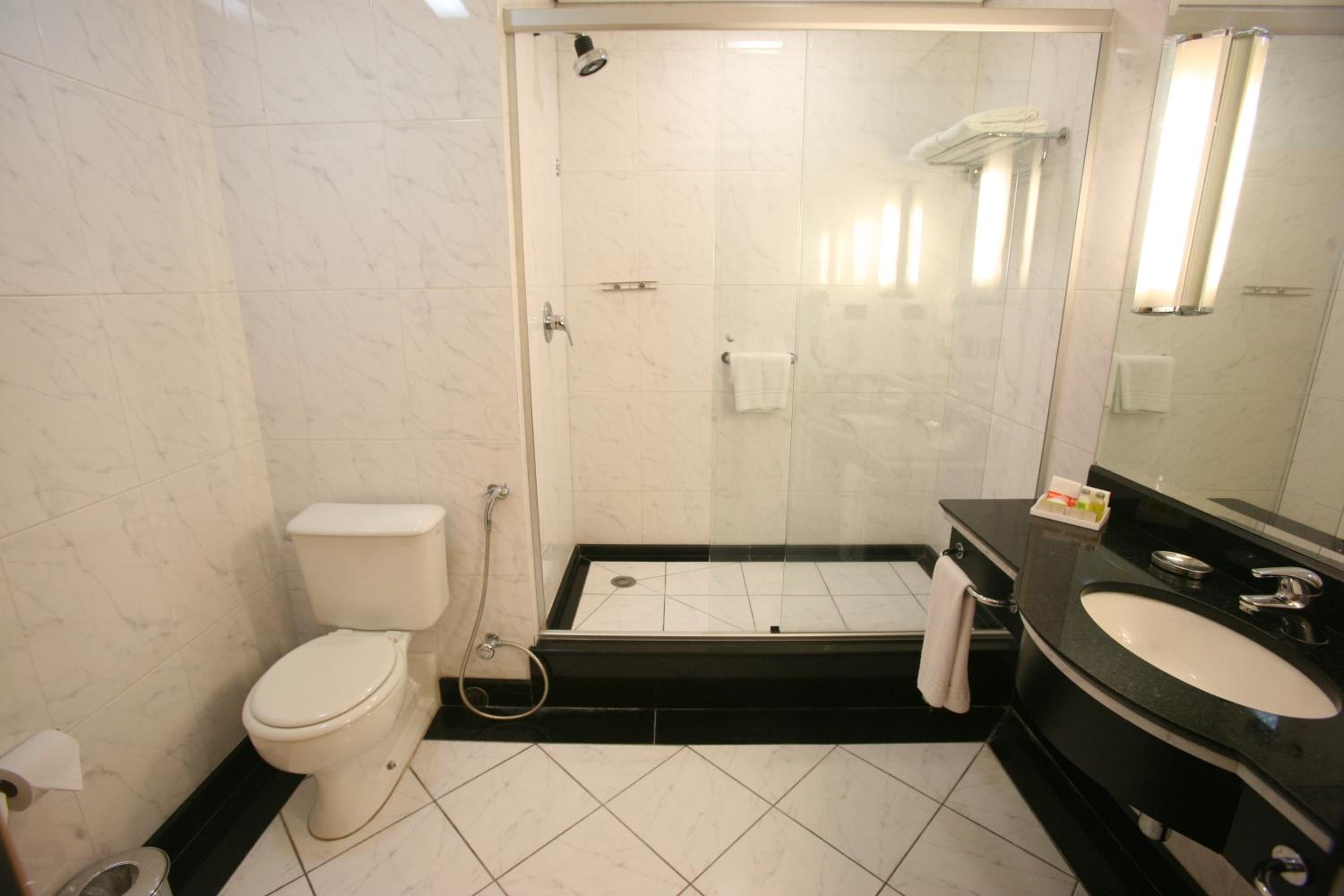 Standard Apartment with Double Bed (2 Adults) - Photo 2