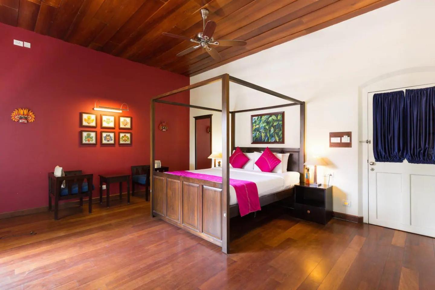 Heritage Premium Room - Photo 10