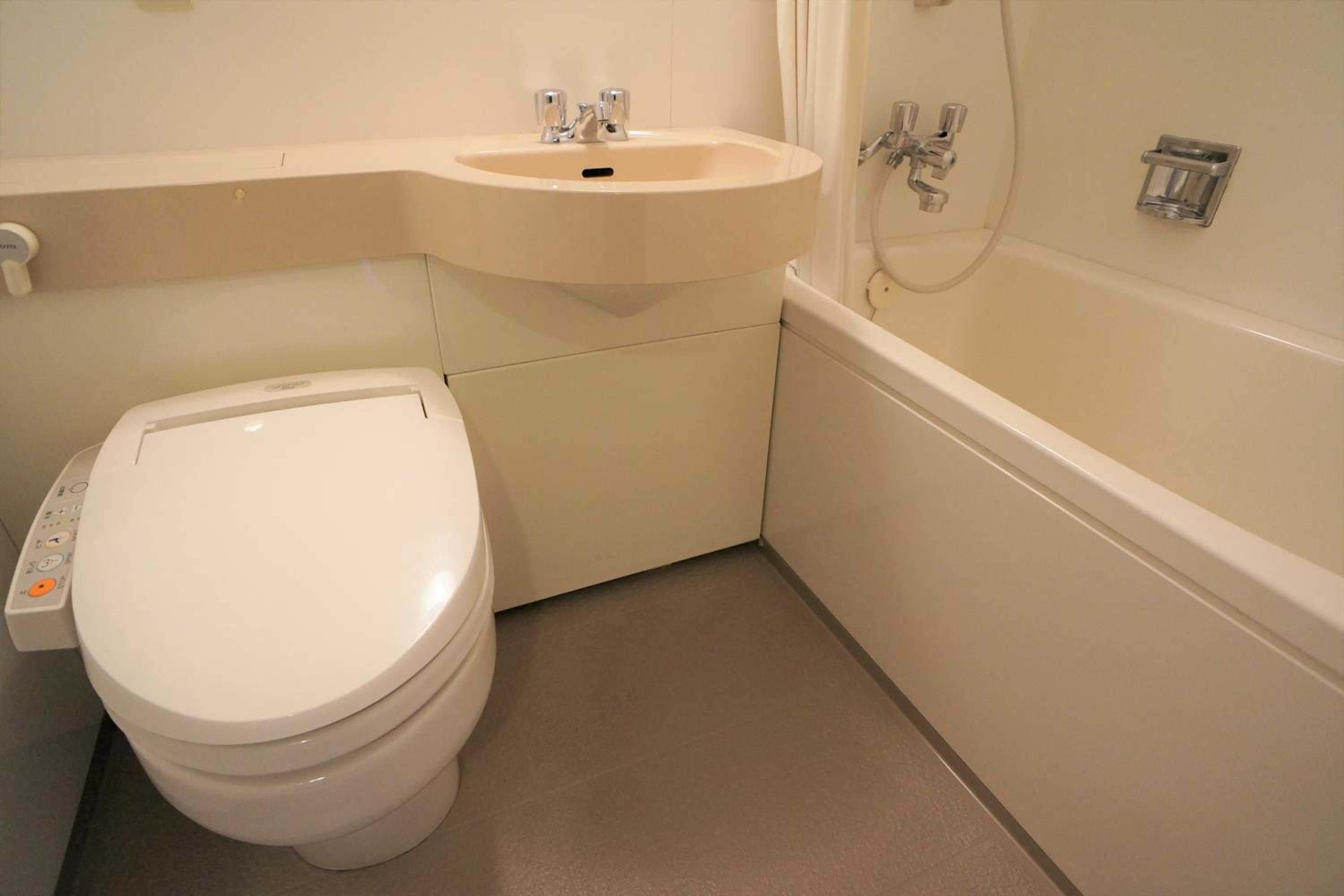 Twin Room - Non-Smoking - Photo 7