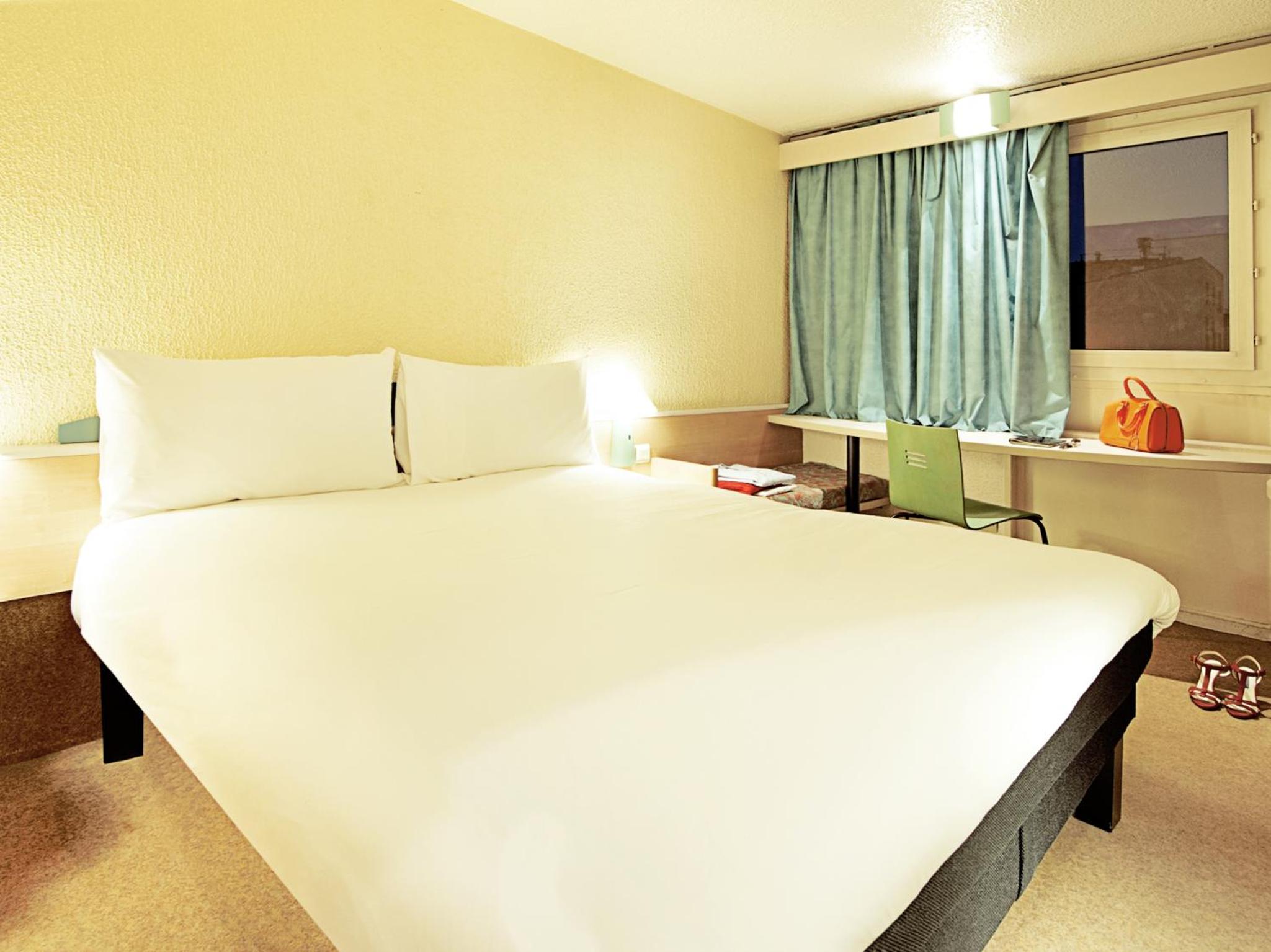 Standard Double Room - Photo 1