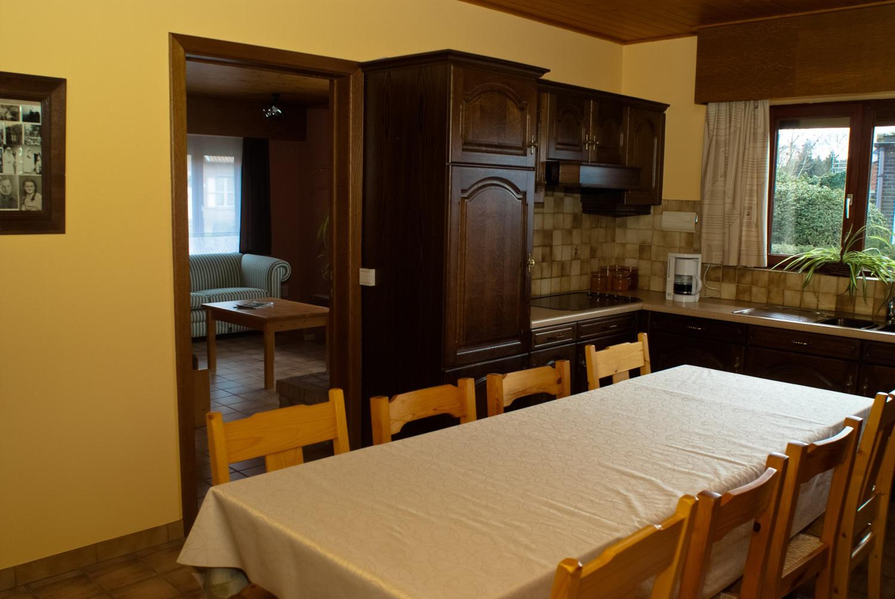 Three-Bedroom House photo 3