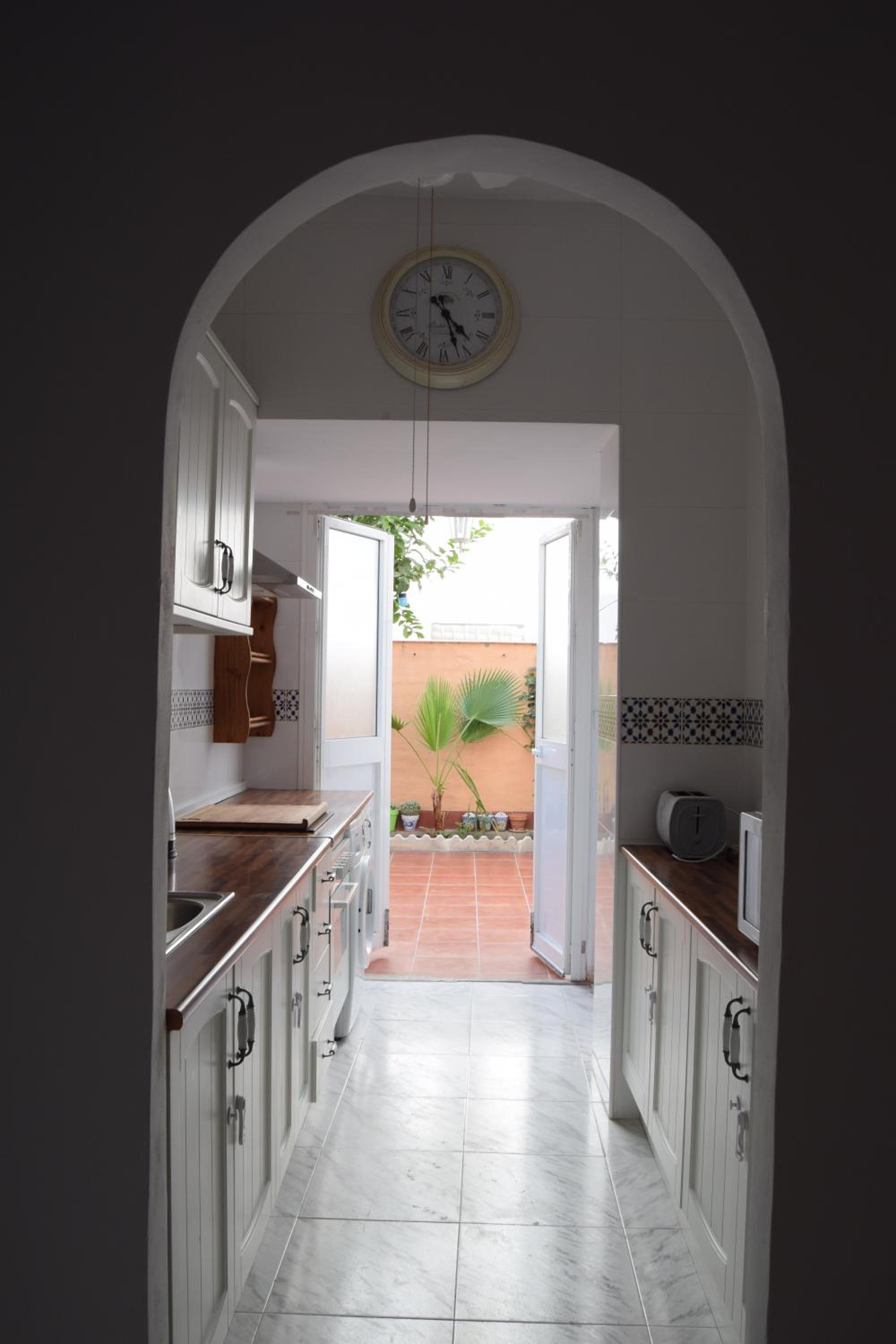 Three-Bedroom Apartment - Photo 14