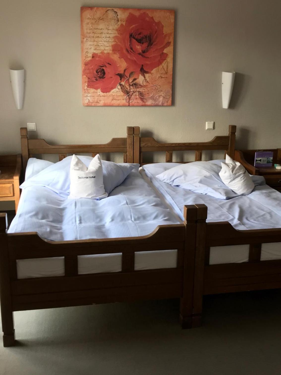 Double Room - Photo 7