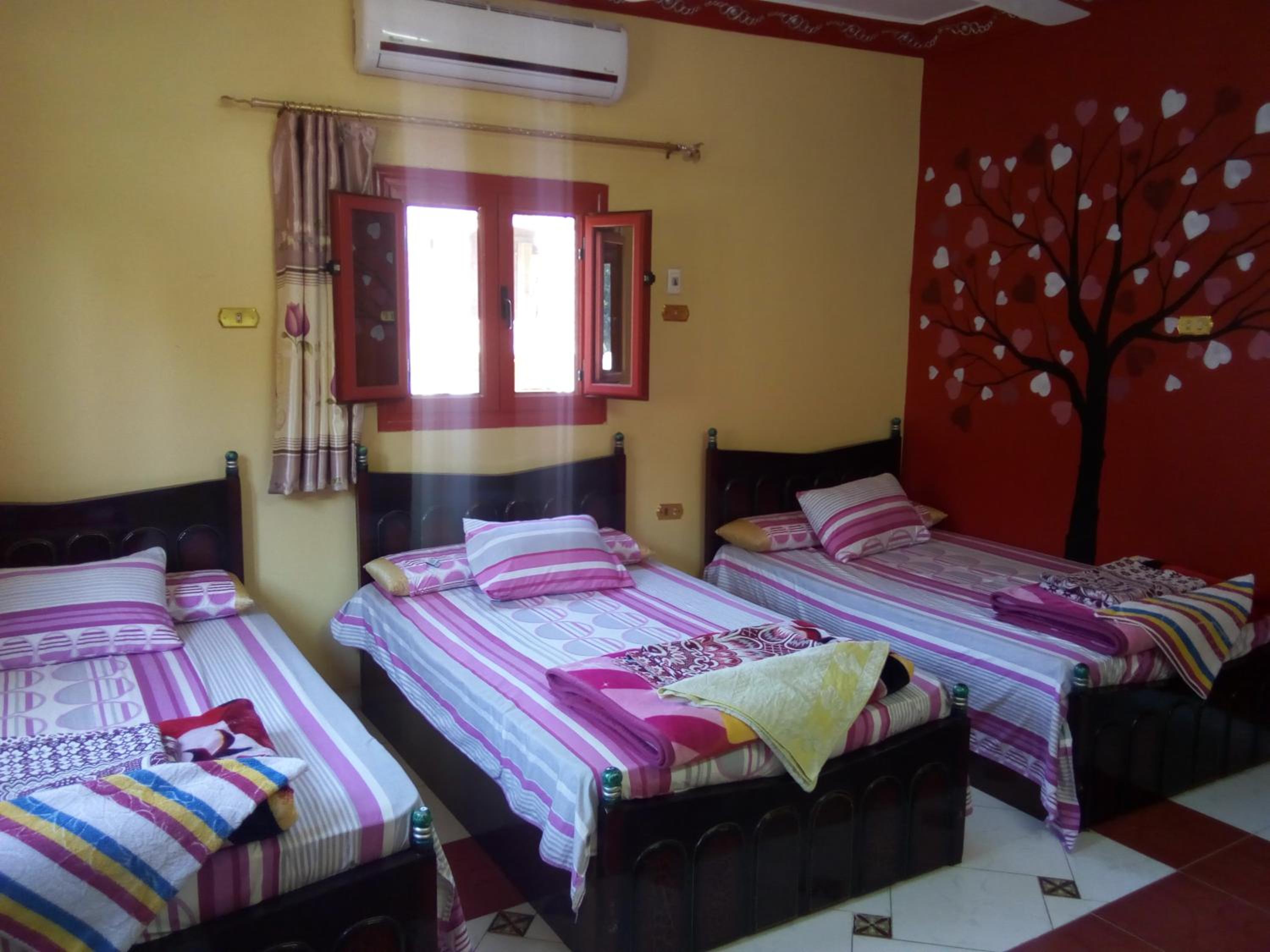 Triple Room with Private Bathroom - Photo 10