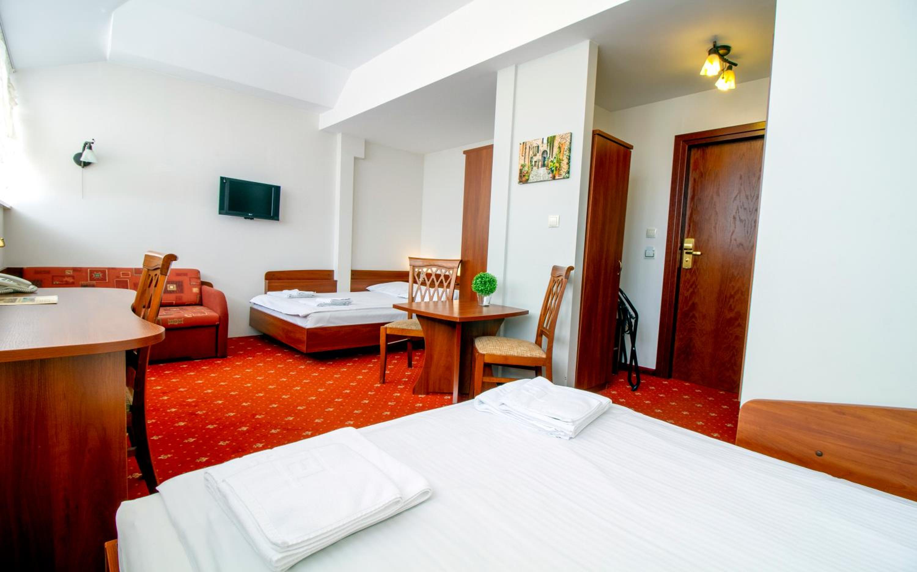 Quadruple Room - Photo 2