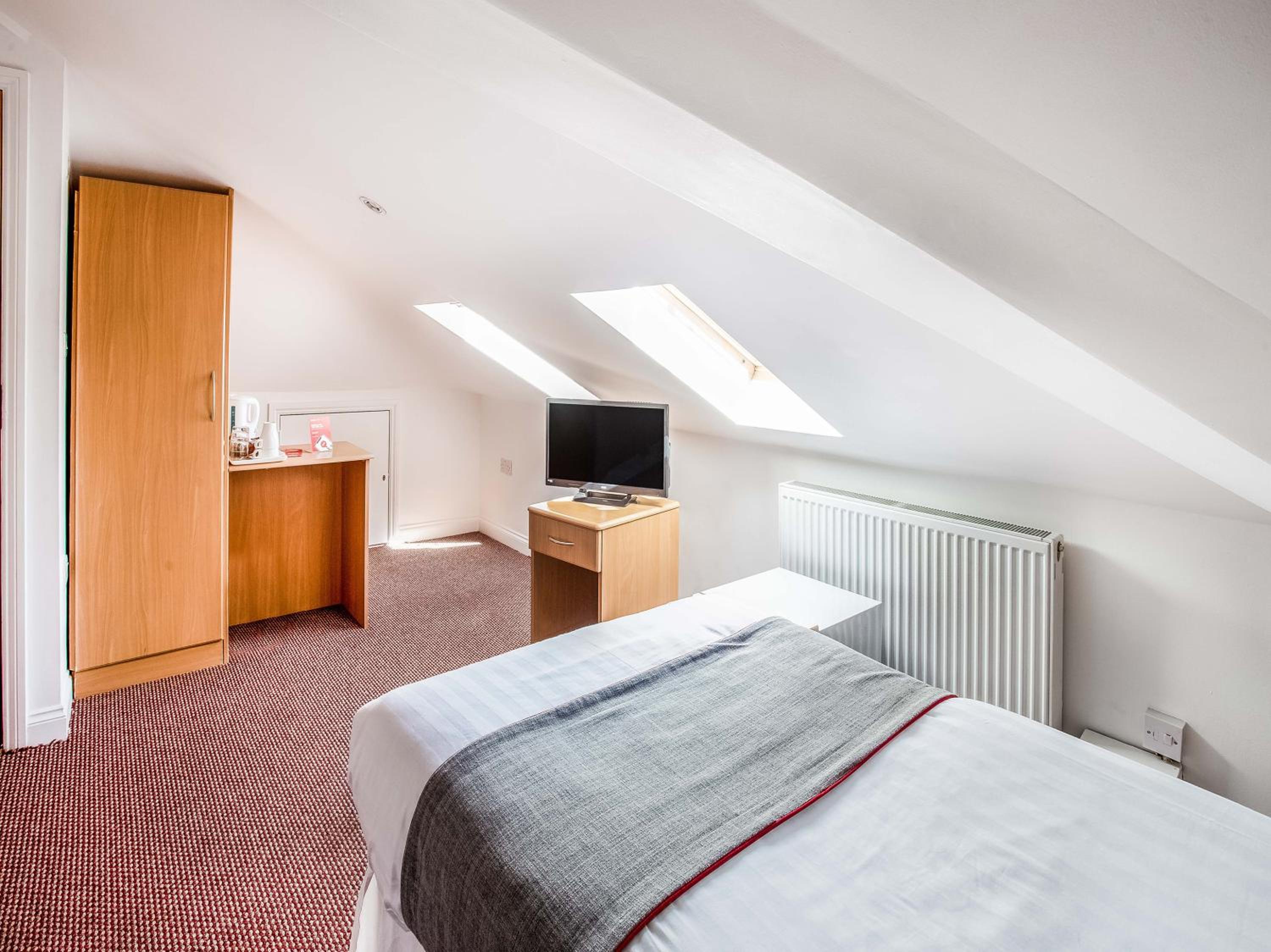 Standard Twin Room photo 2