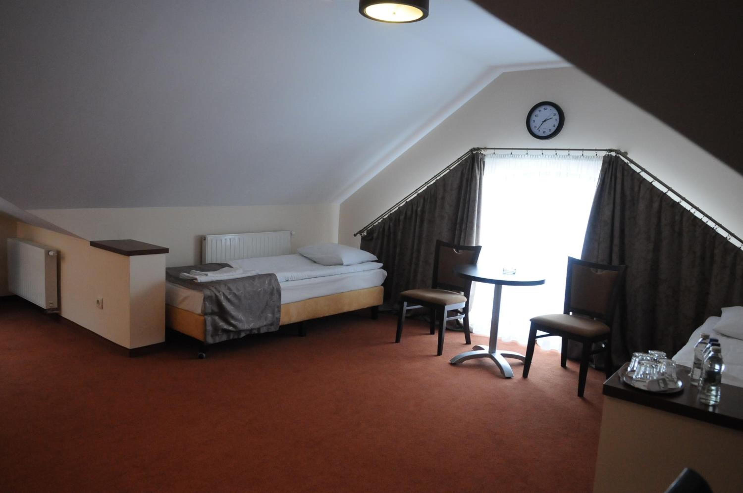 Standard Double or Twin Room photo 3