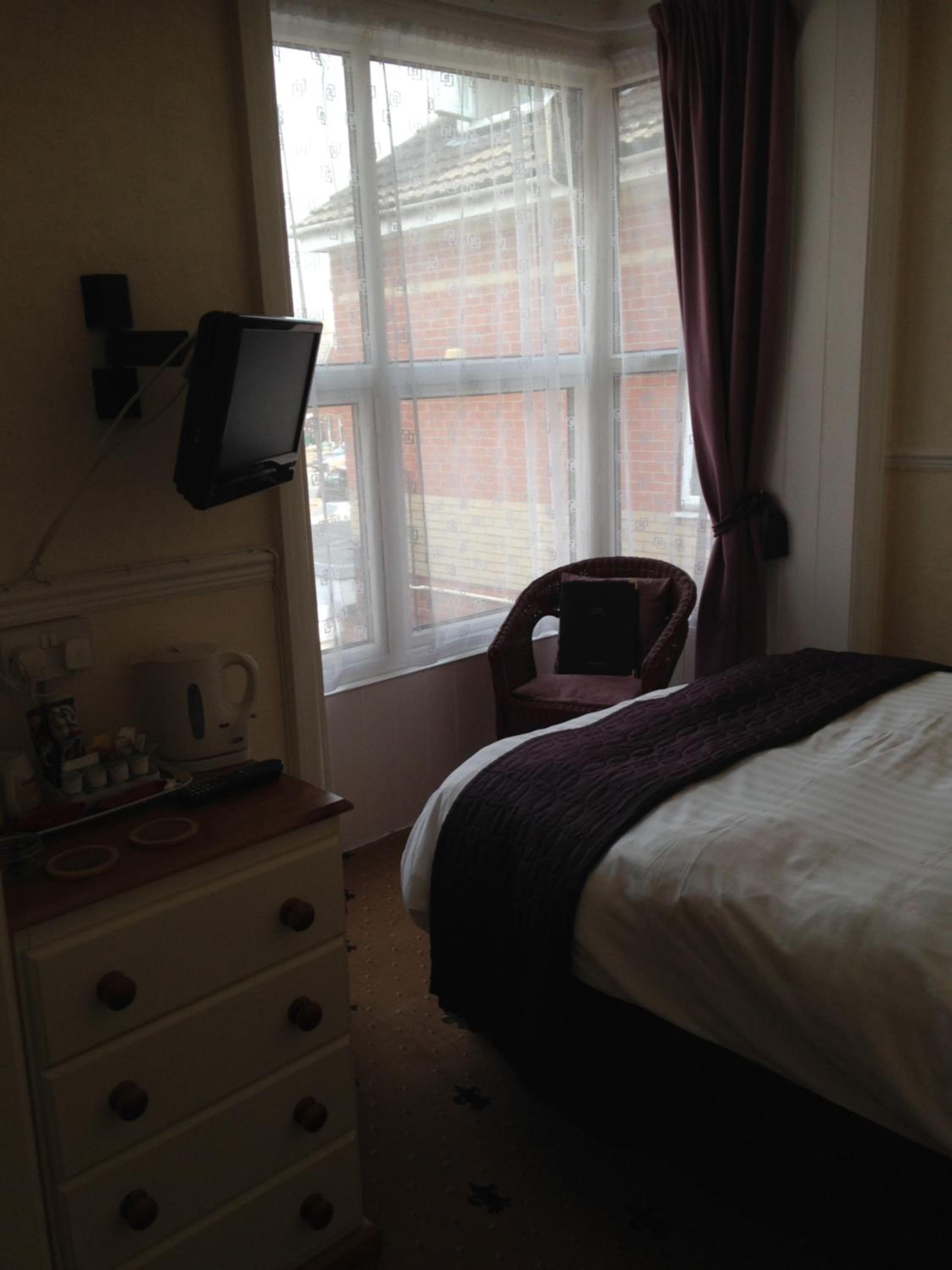 Double Room with Private Bathroom photo 1