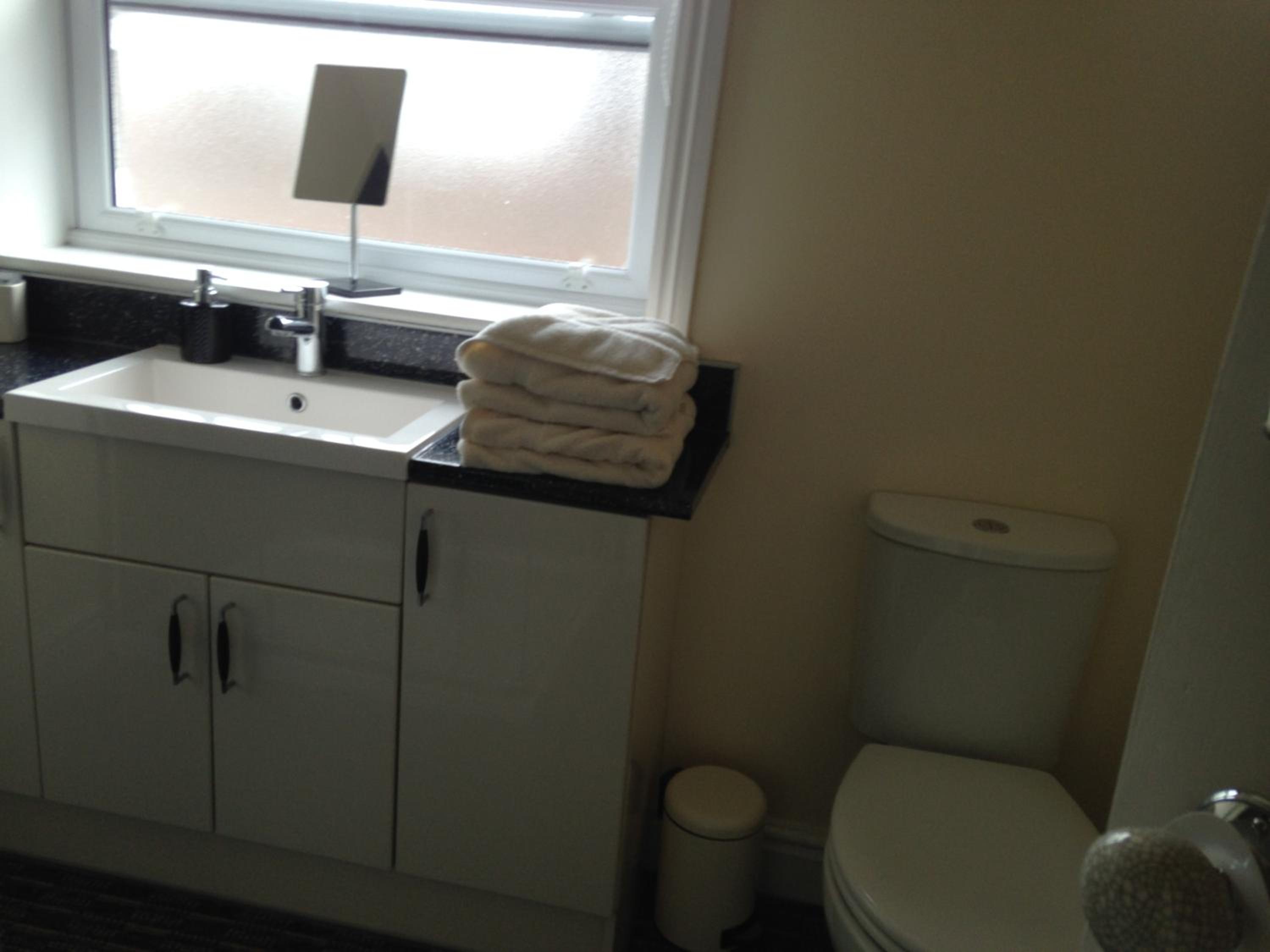 Double Room with Private Bathroom photo 2