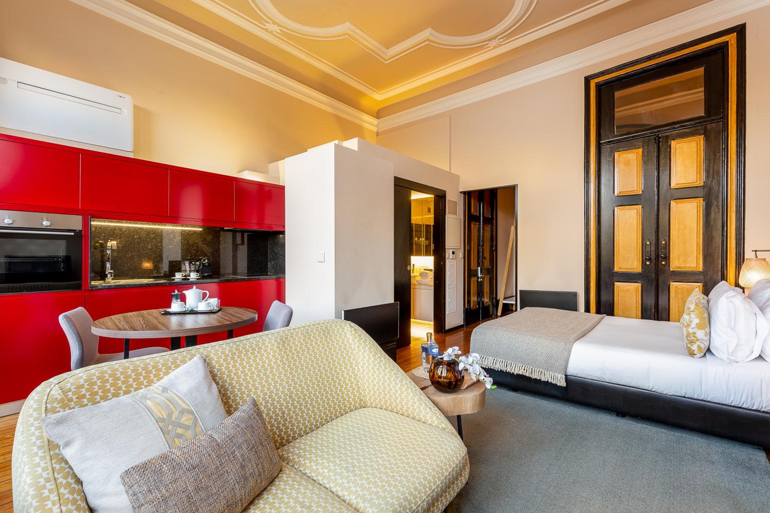 Apartment with Balcony