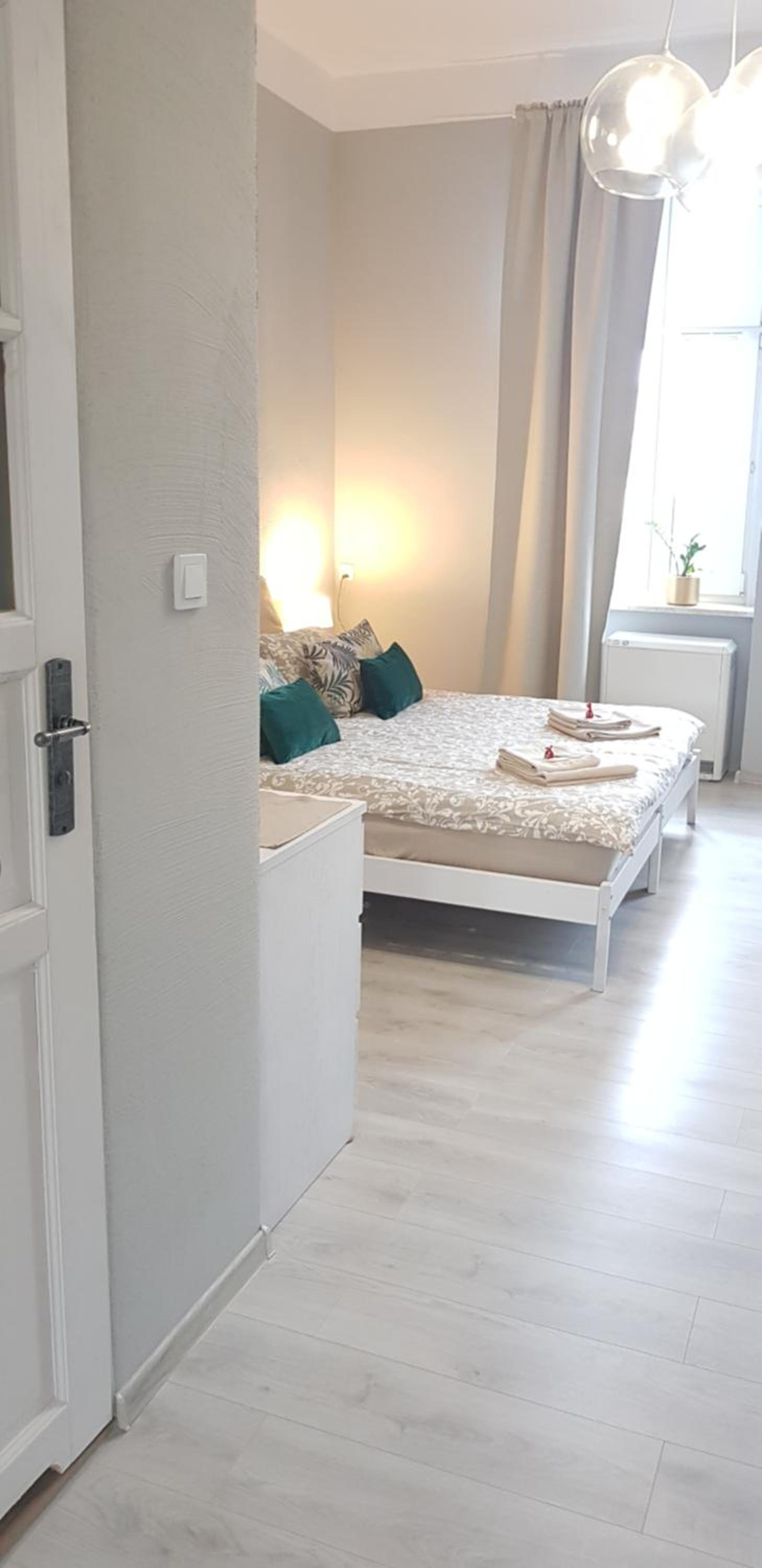 Deluxe Double Room with Extra Bed - Photo 10