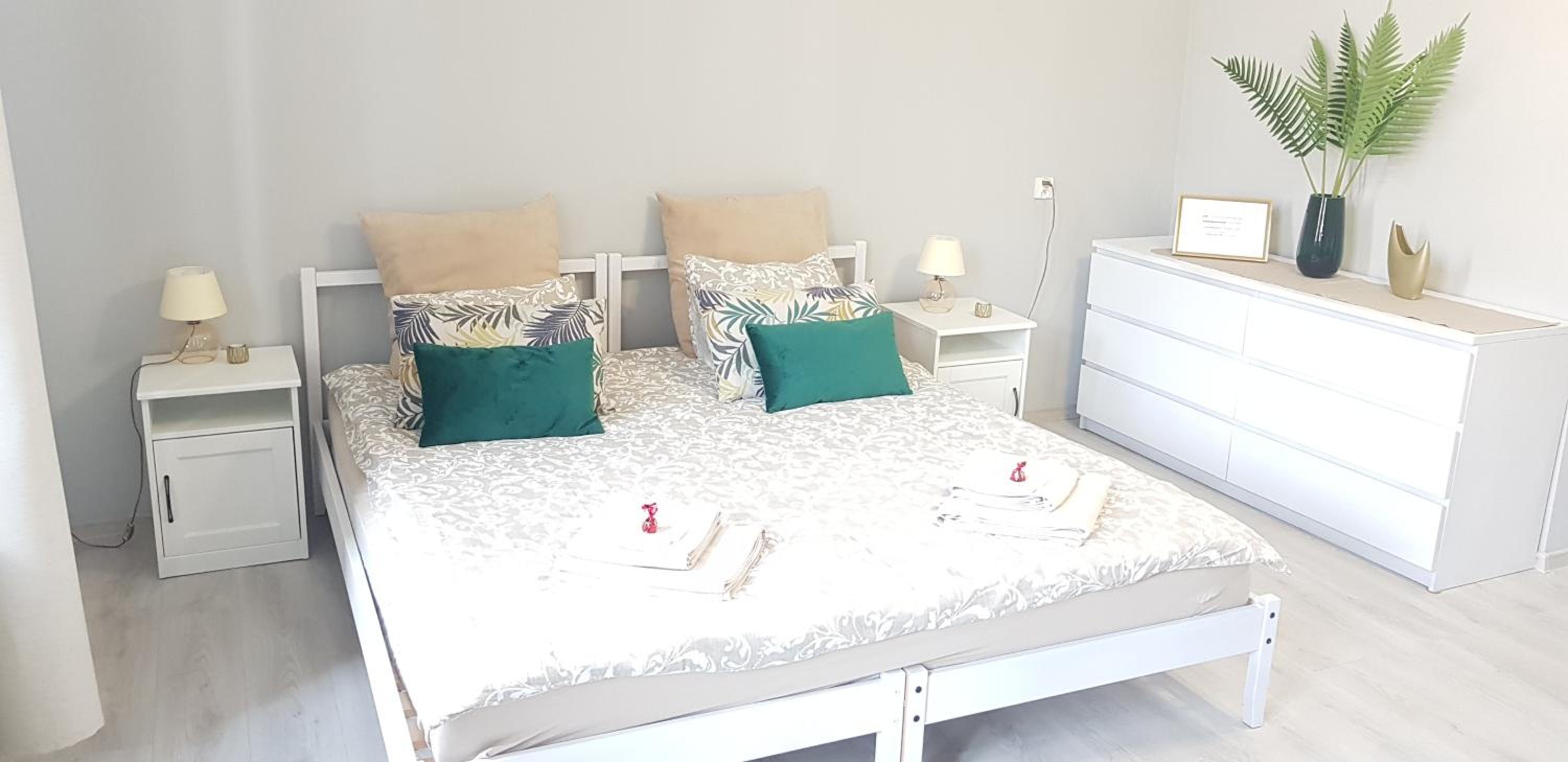 Deluxe Double or Twin Room - Photo 7
