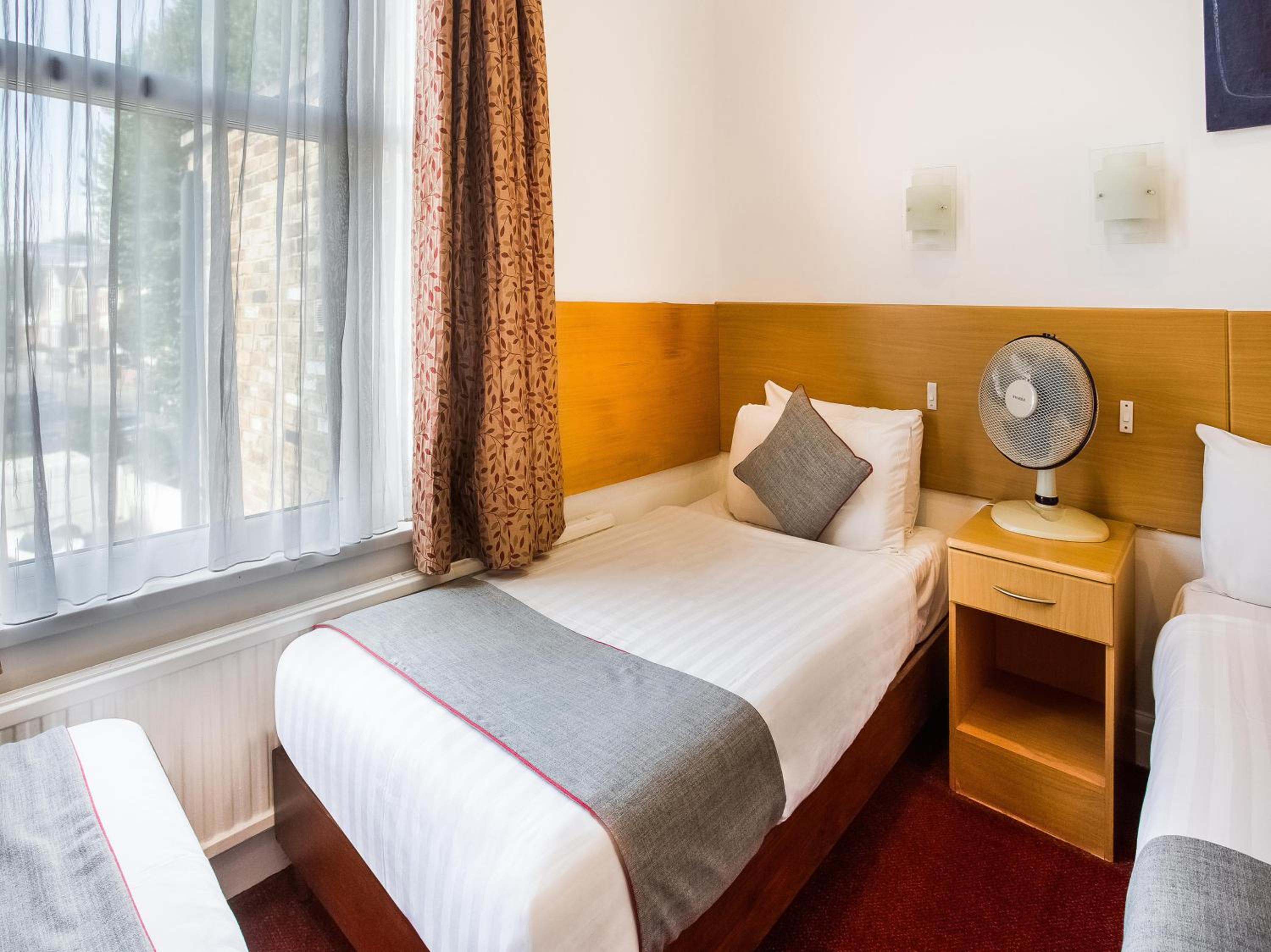 Deluxe Quadruple Room photo 3