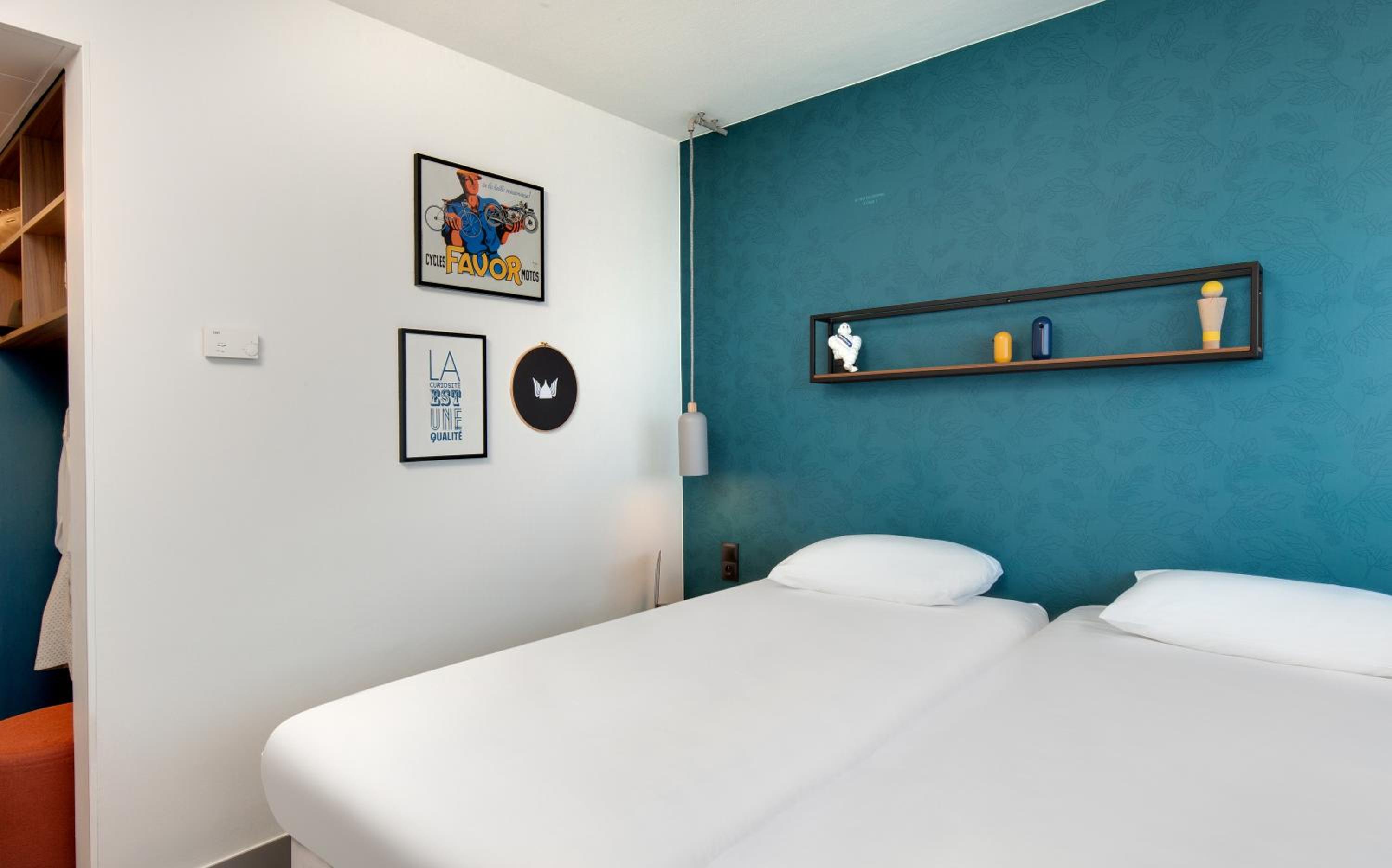 Double Room with Sofa Bed - Photo 1
