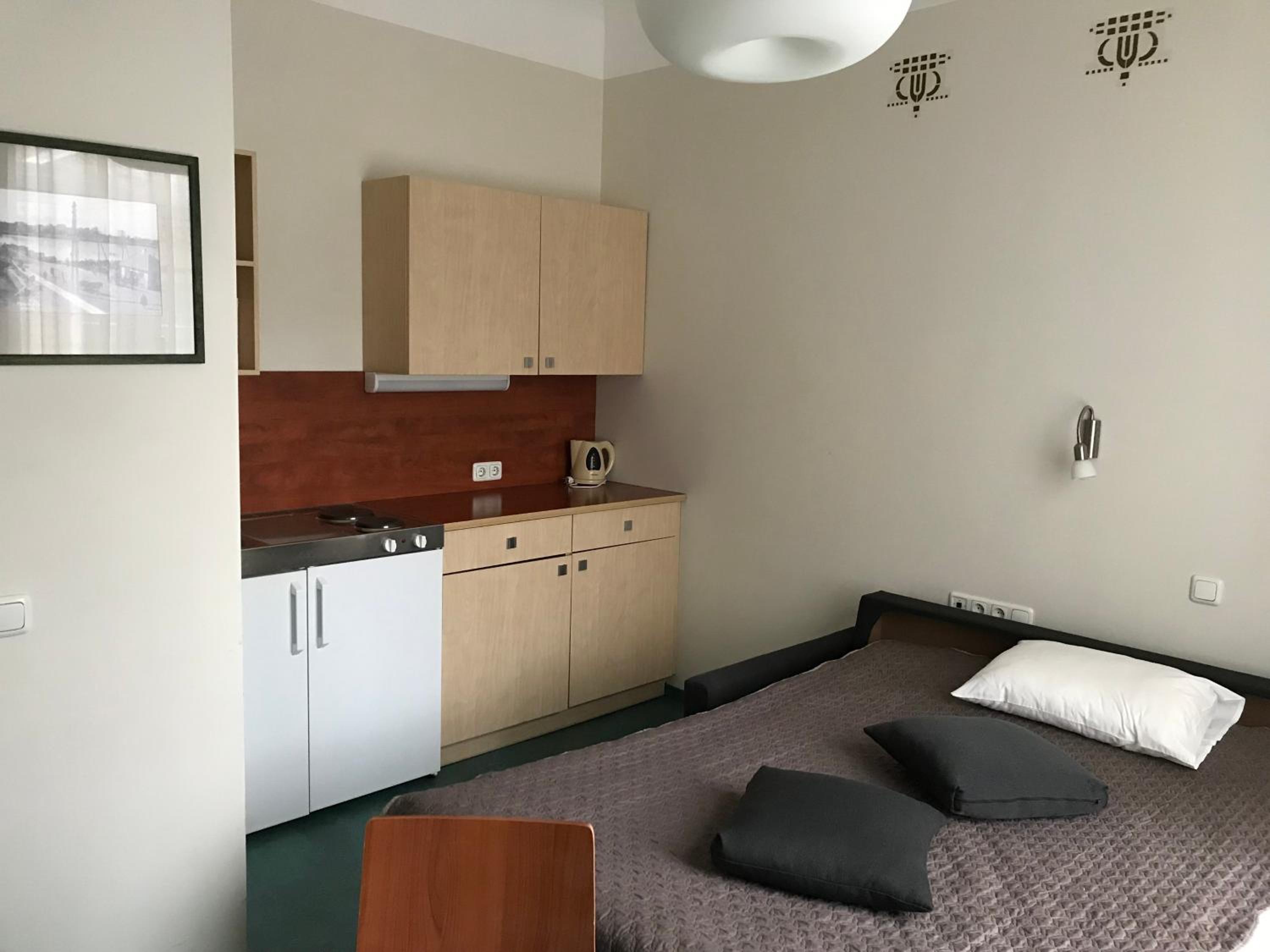Triple Room with Kitchenette - Photo 17