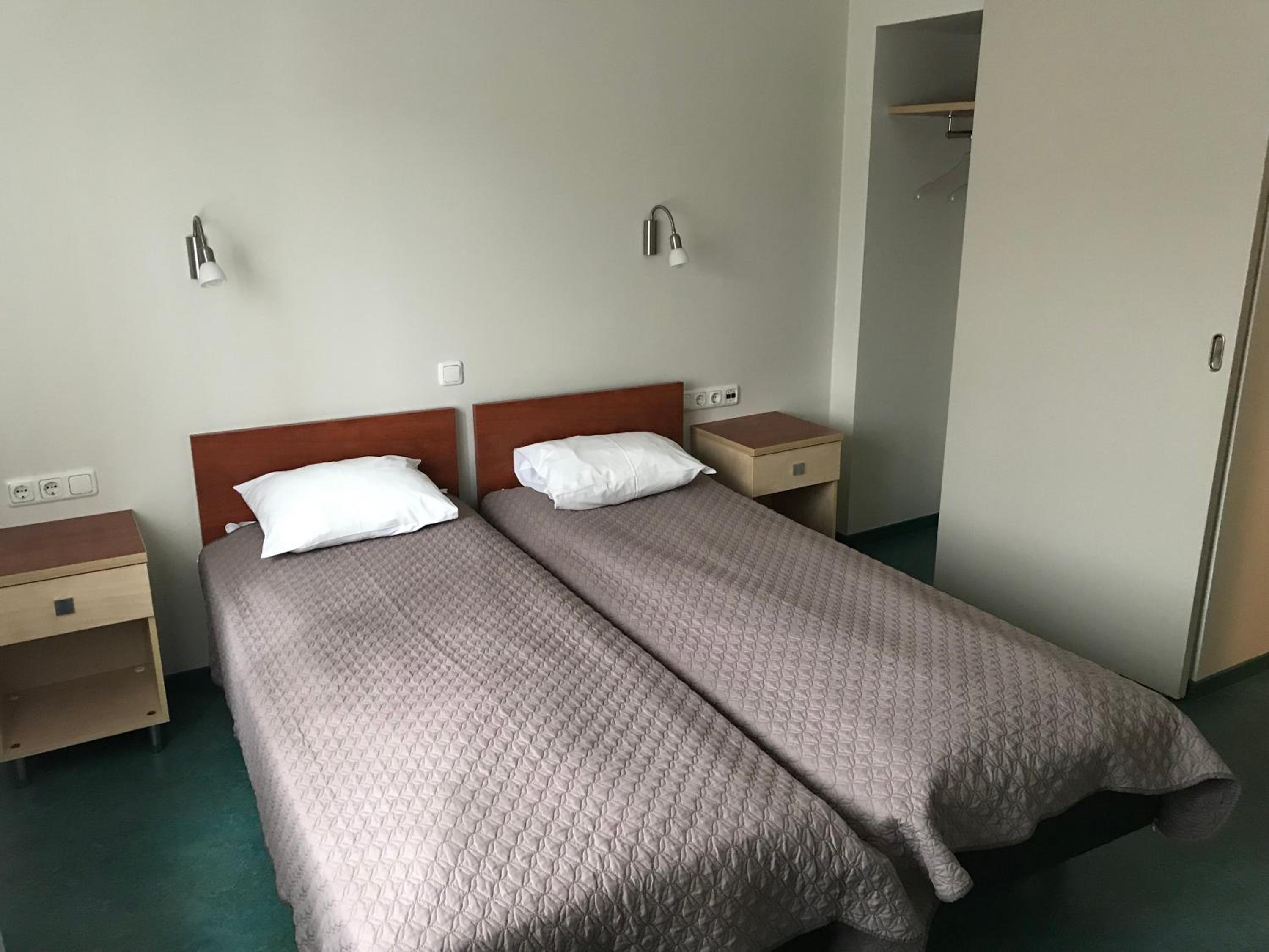Triple Room with Kitchenette - Photo 14