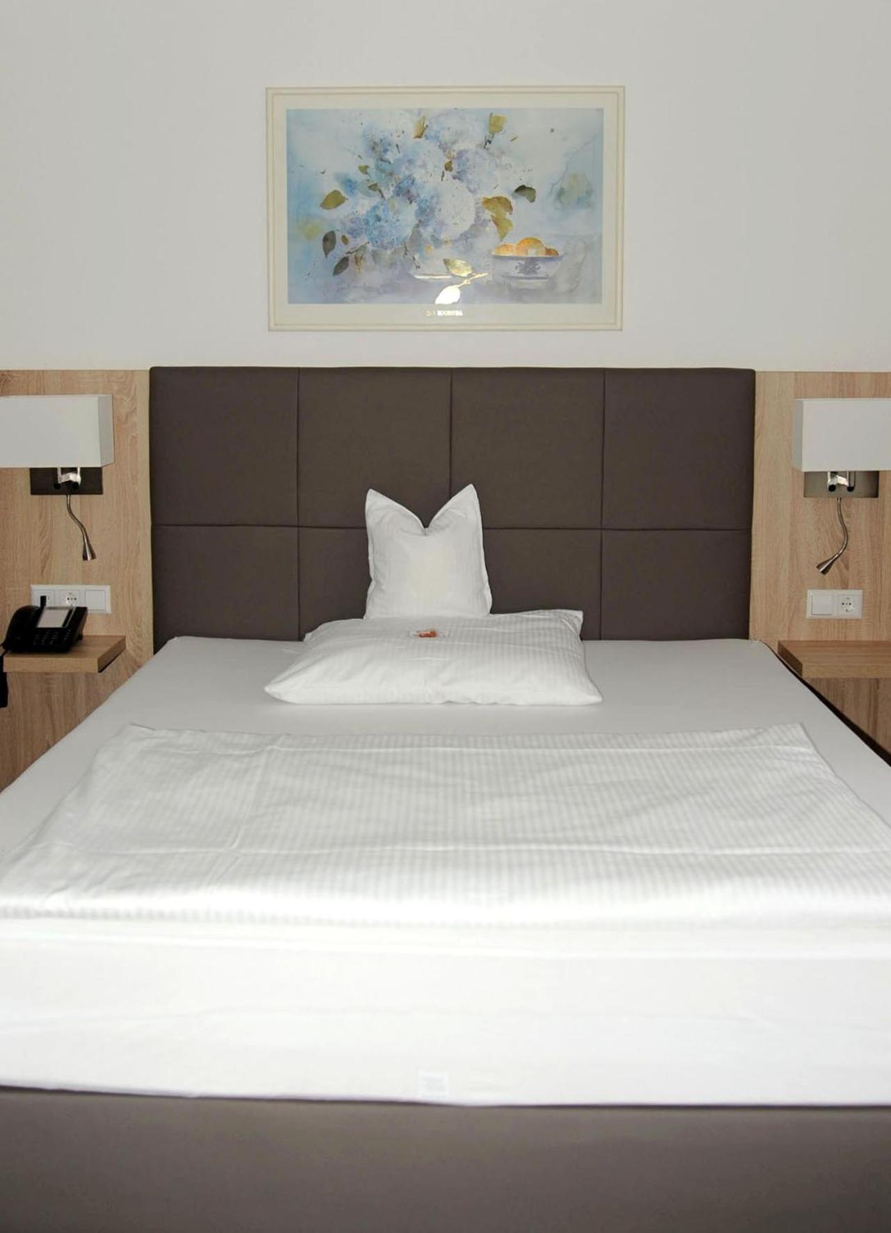 Double Room - Photo 2