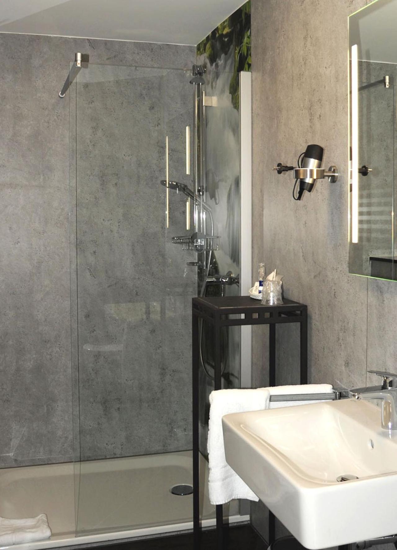Double Room - Photo 6