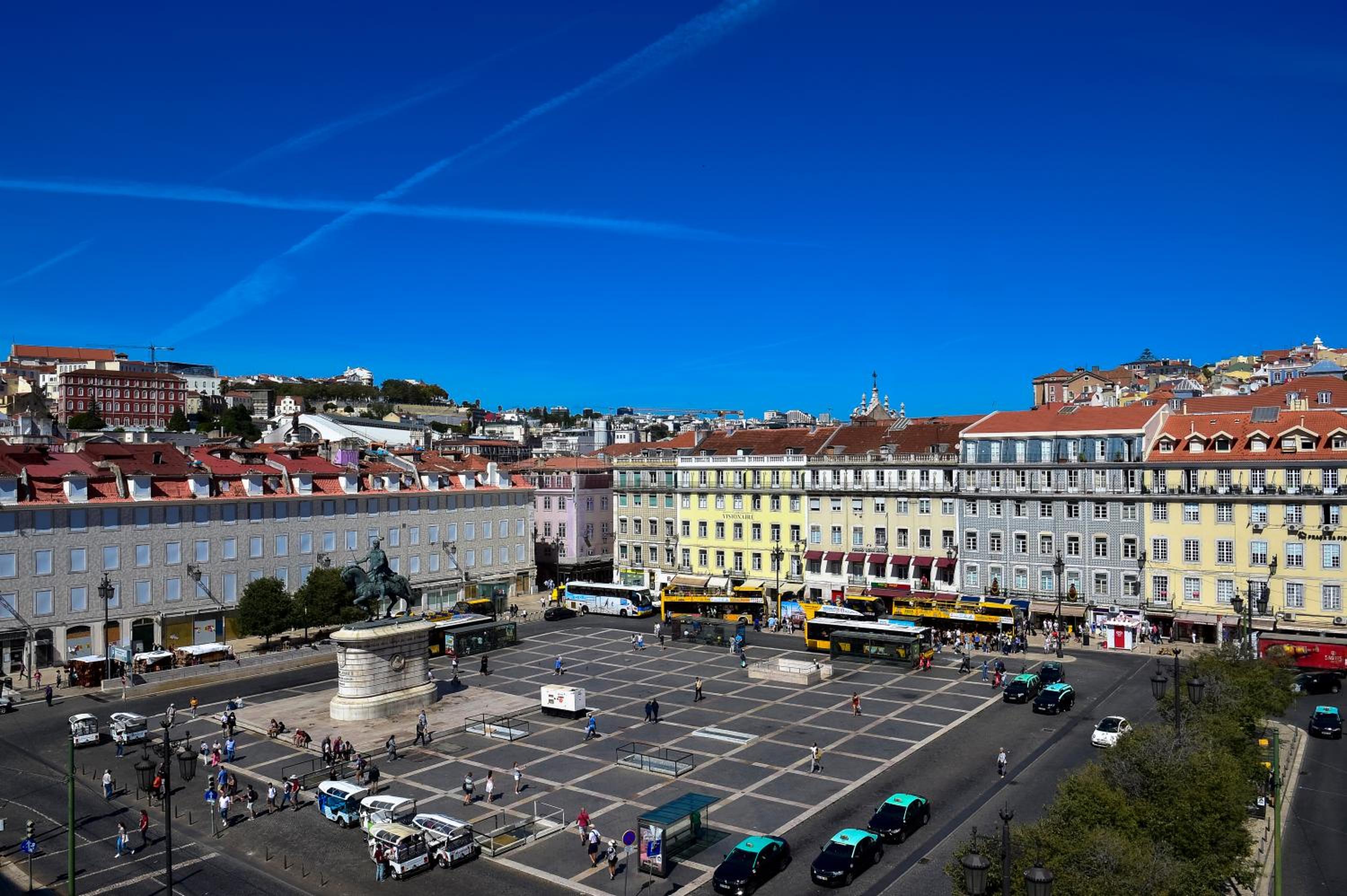 Double Room with Figueira Square view - Photo 7