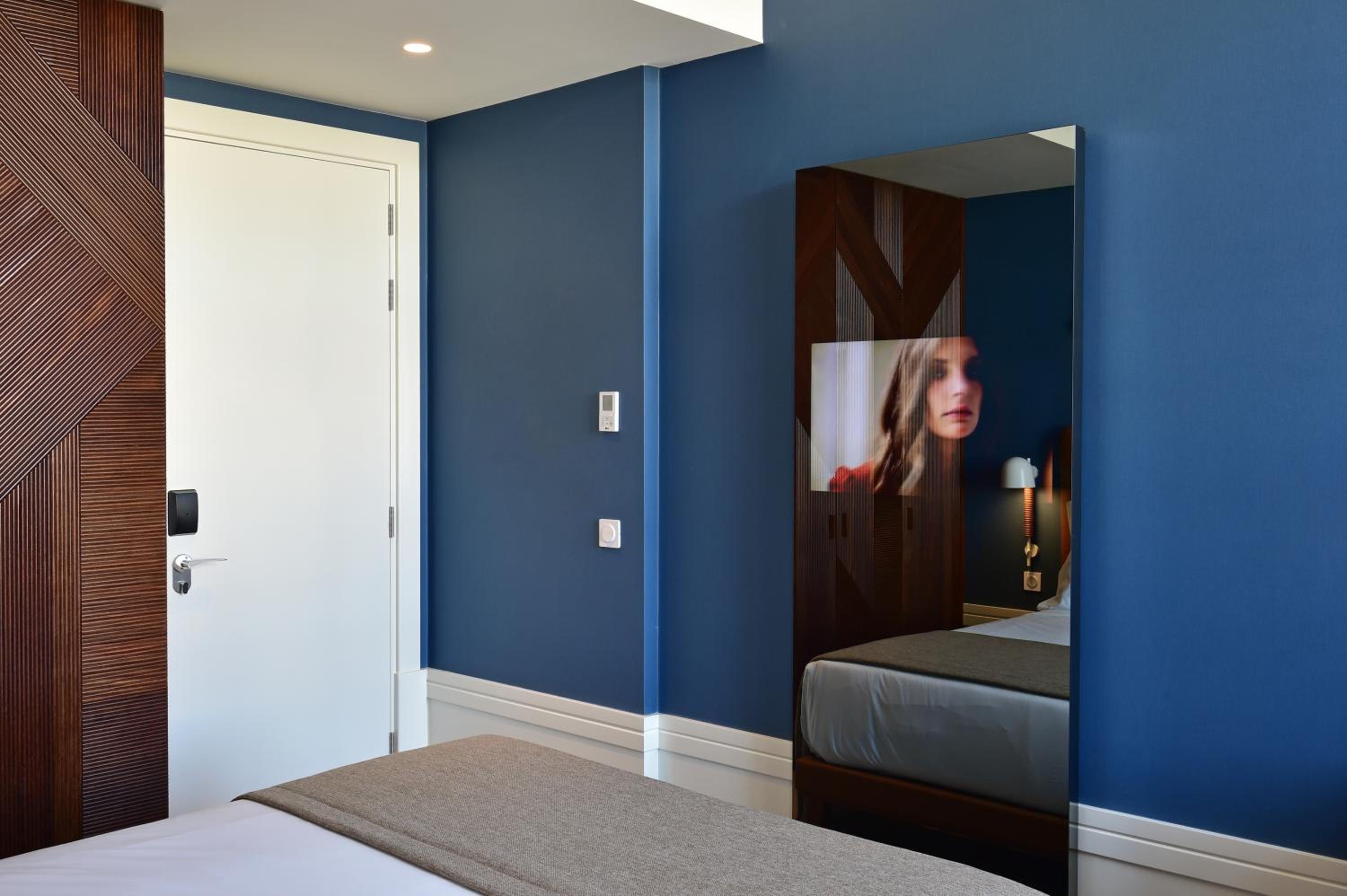 Double Room - Photo 6