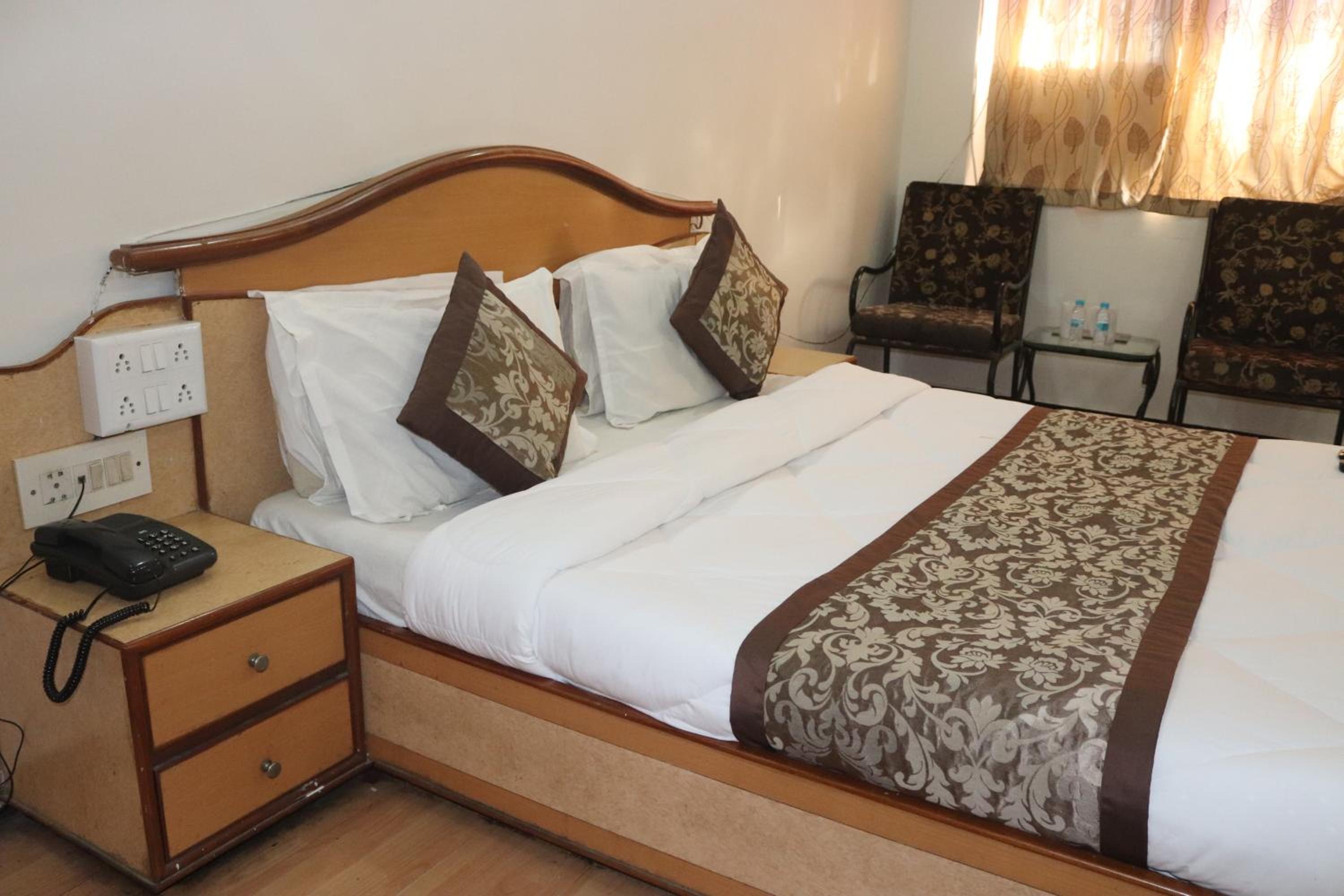 Standard Double Room with Fan photo 3