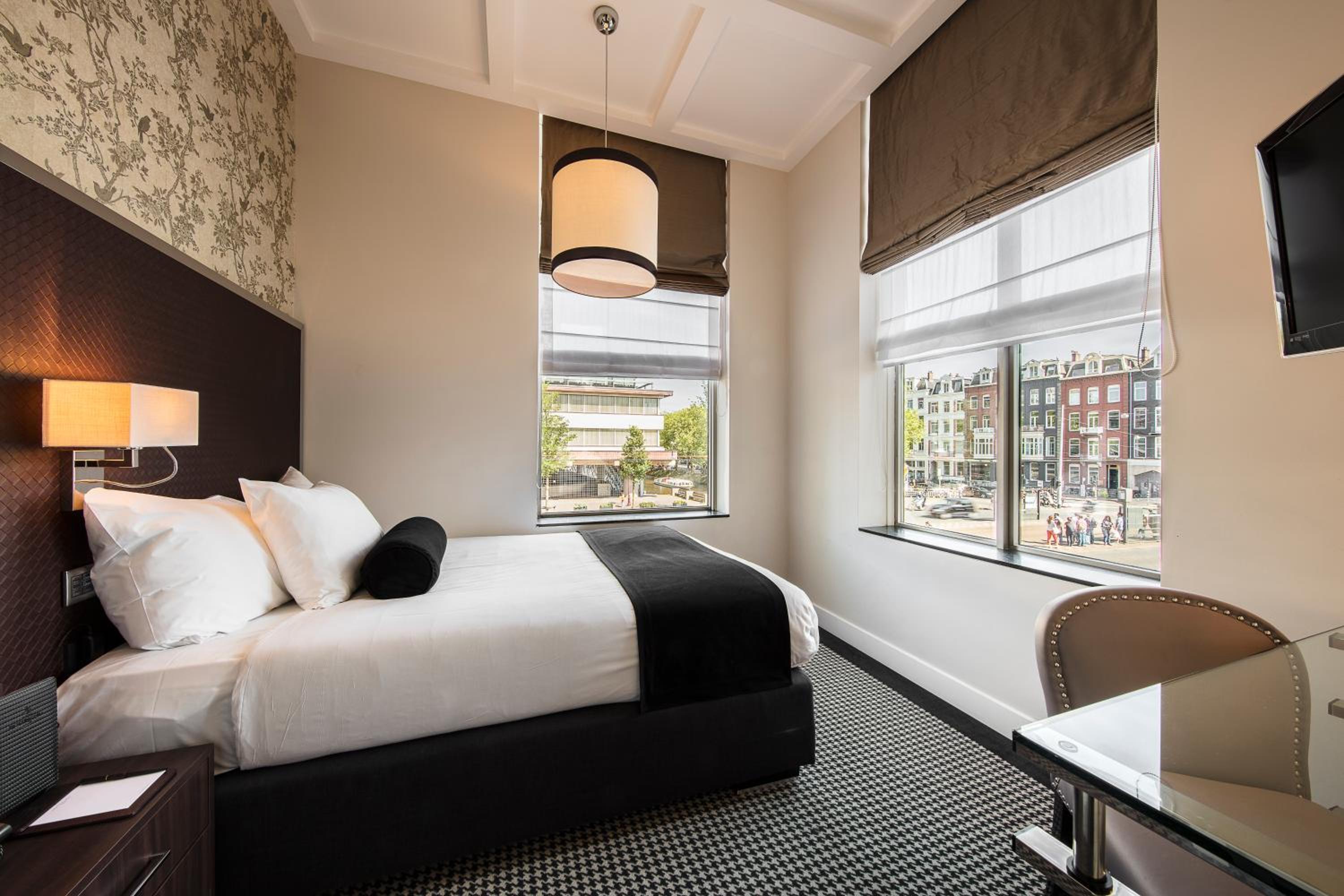 Deluxe Single Room with City View photo 1