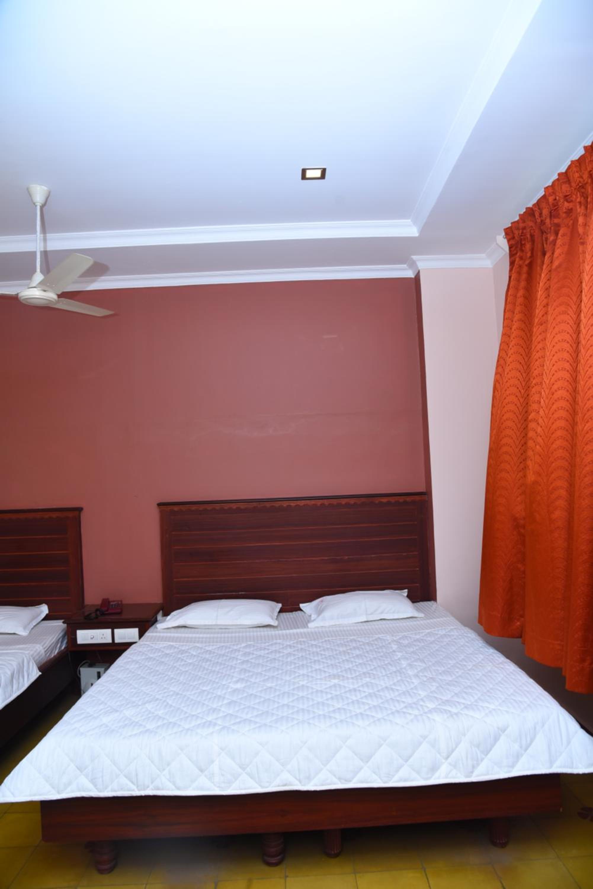 Deluxe Family Room photo 2