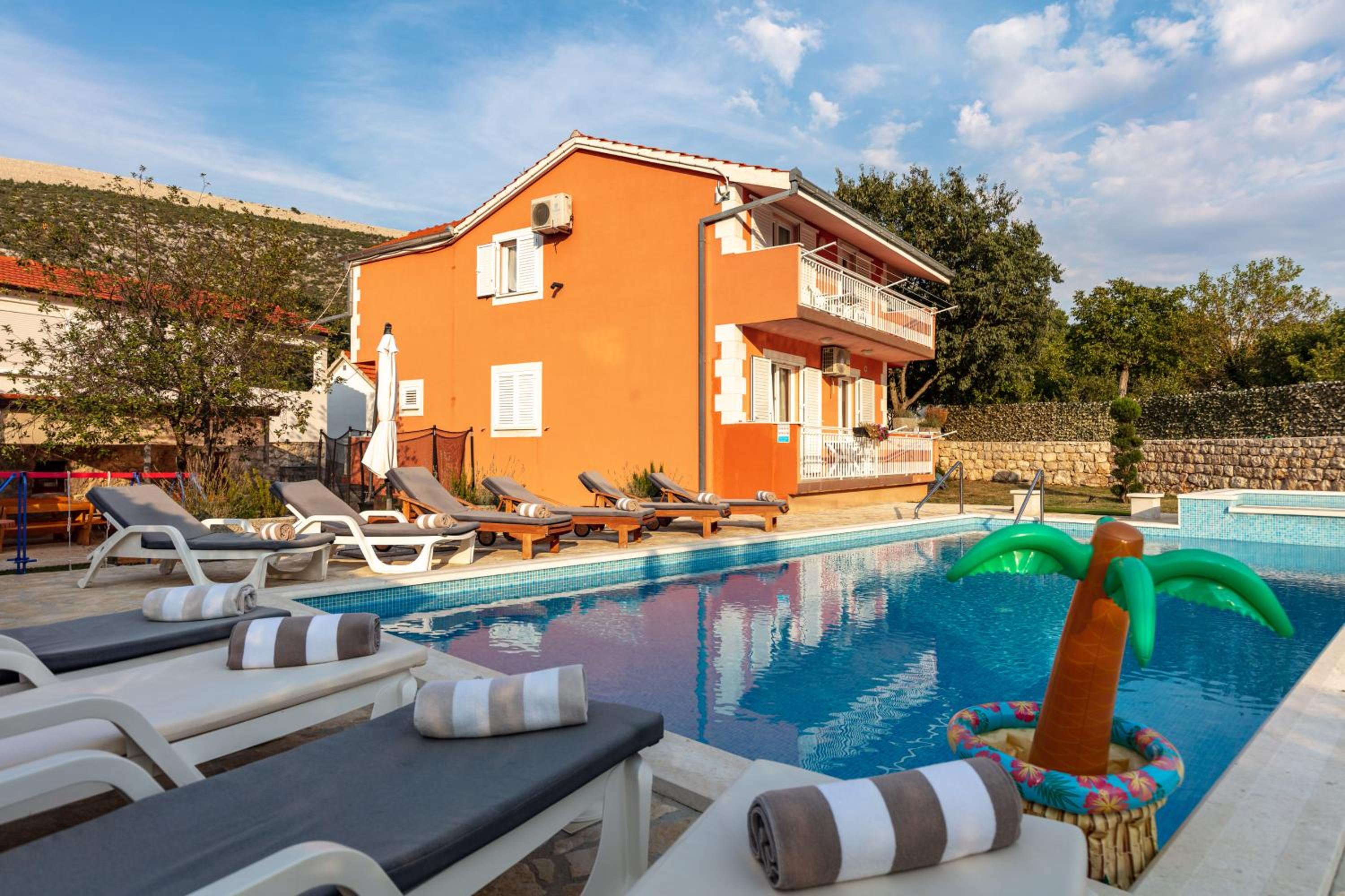 Villa with Private Pool photo 3