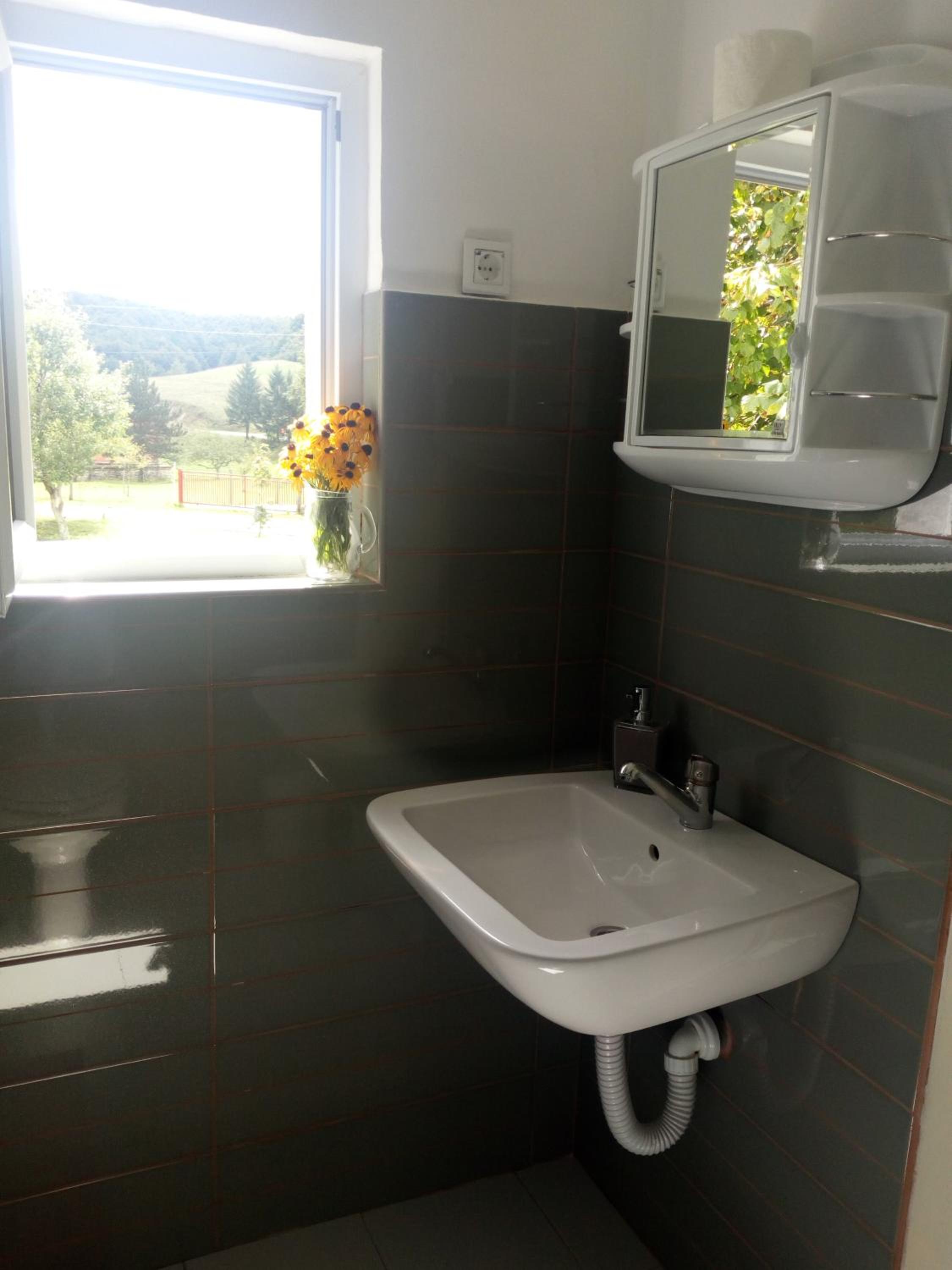 Double Room - Photo 4