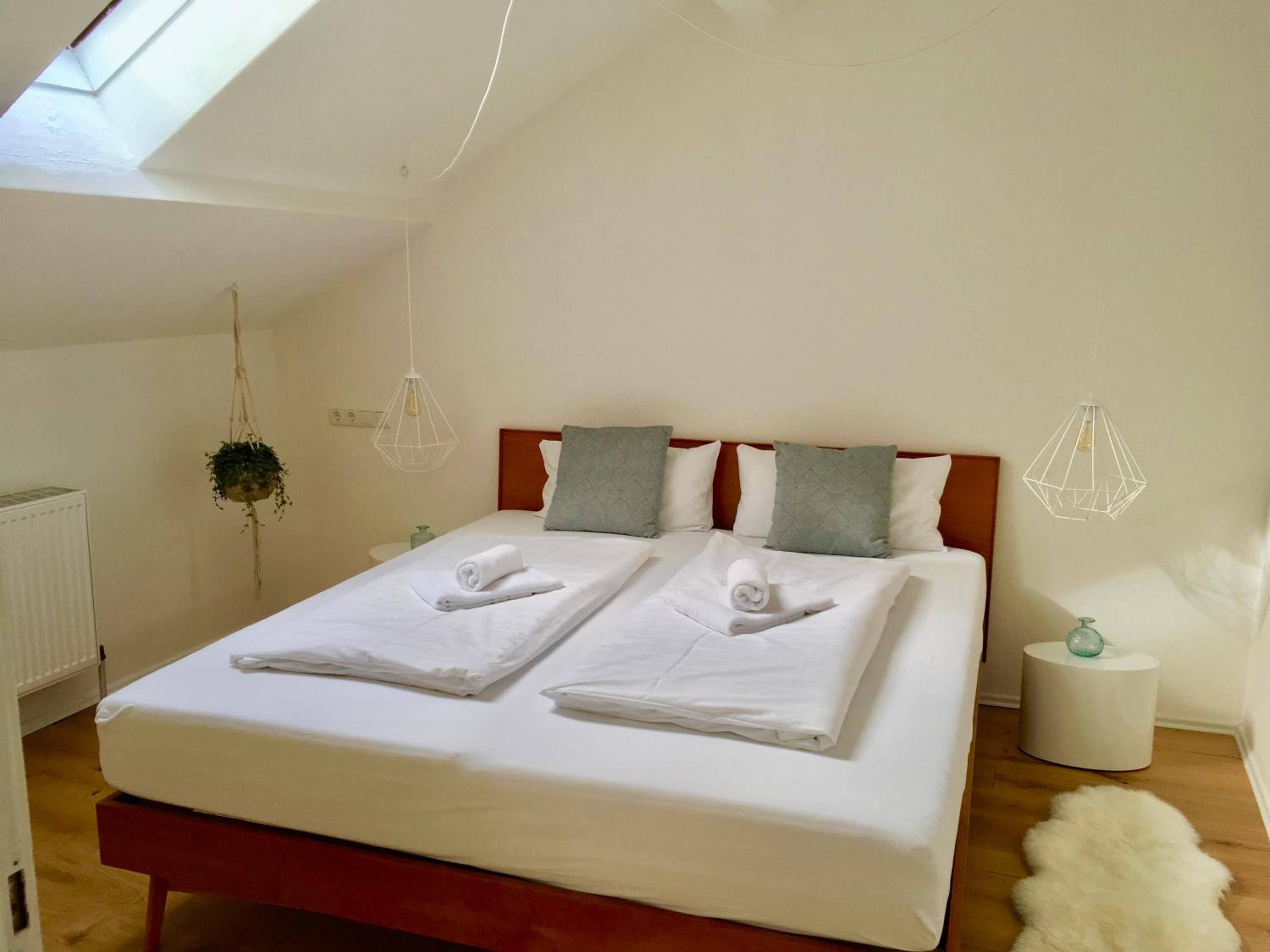 Two-Bedroom Apartment - Photo 24