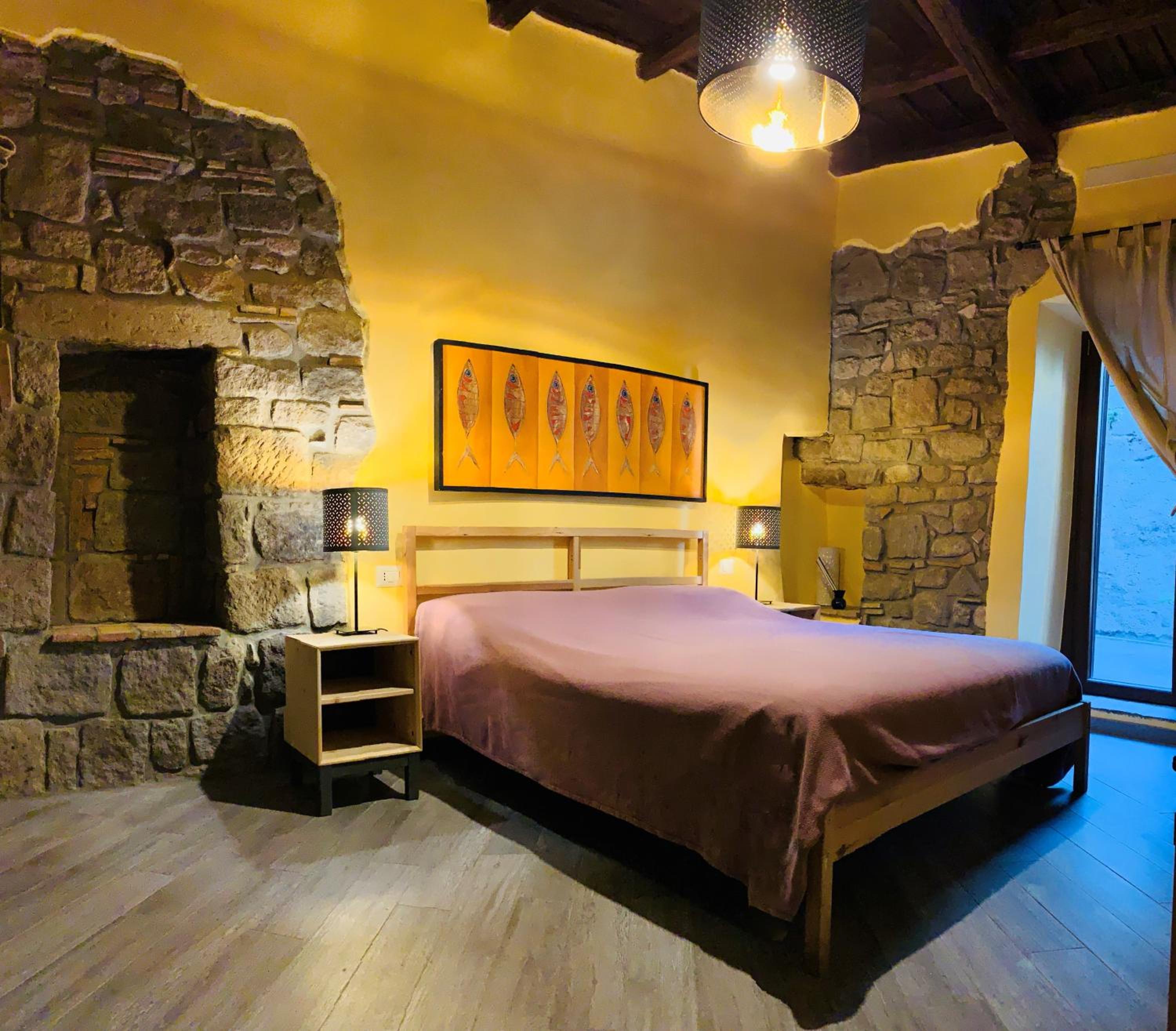 Deluxe Double Room with Balcony - Photo 4