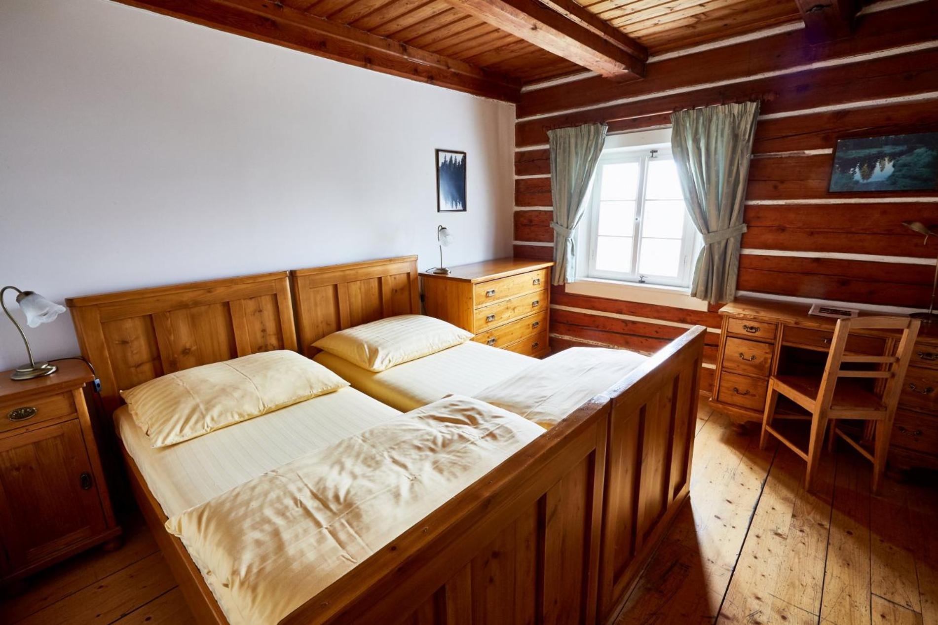 Double Room with Mountain View - Photo 1