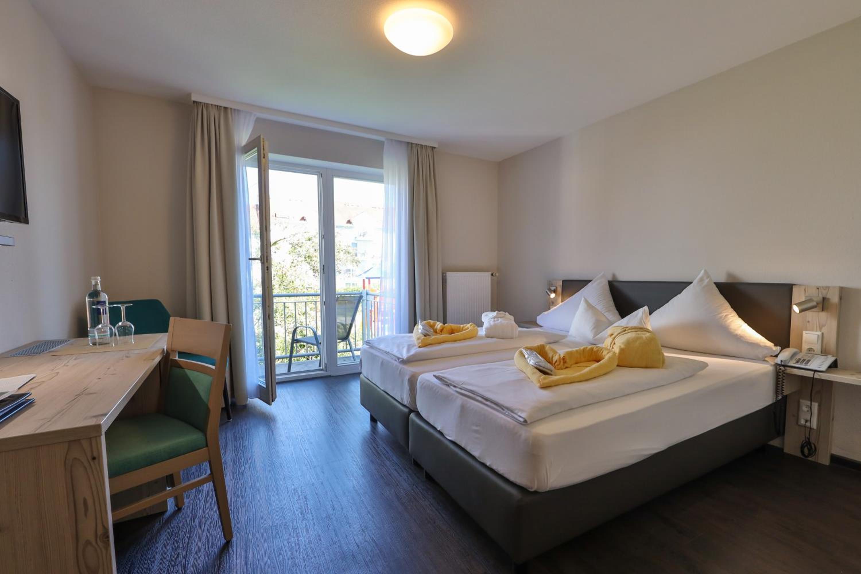 Standard Double Room - Photo 3