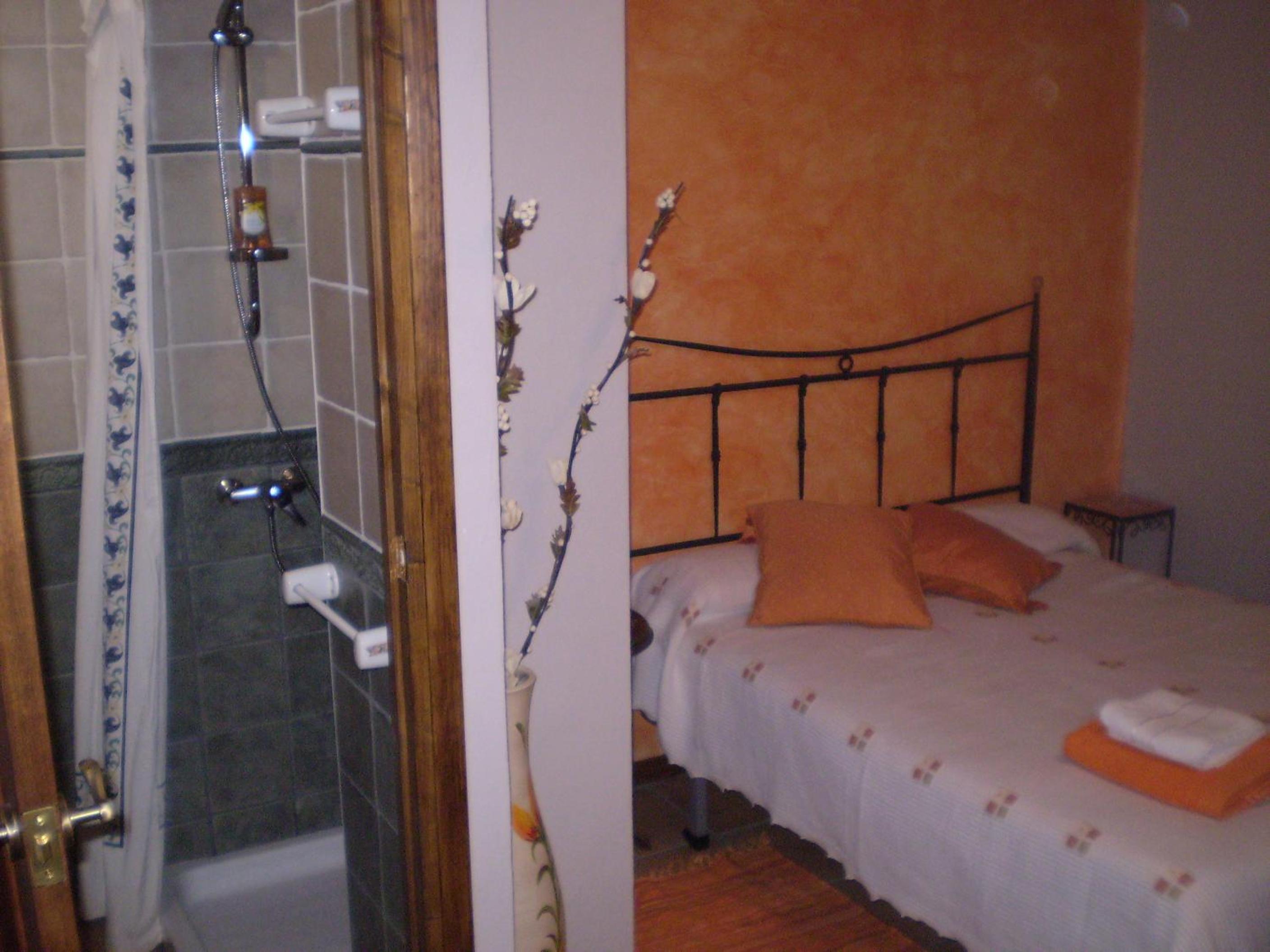 Habitación Doble con Baño Privado