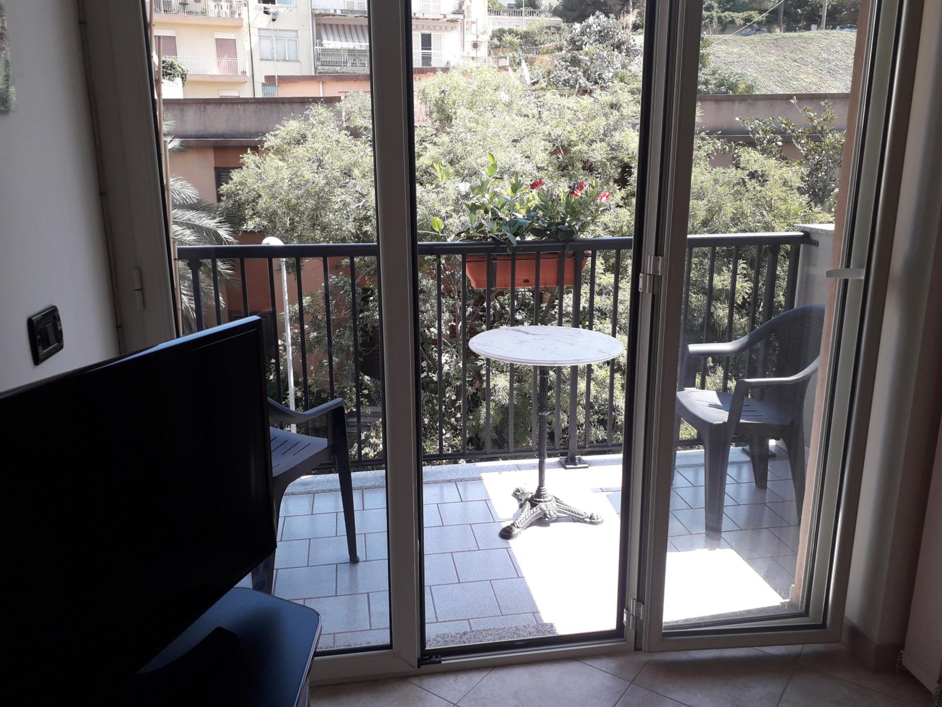 Double or Twin Room with Terrace - Photo 10