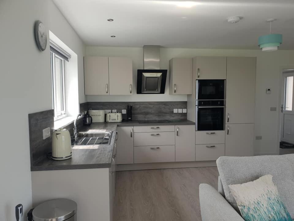Two-Bedroom House photo 3
