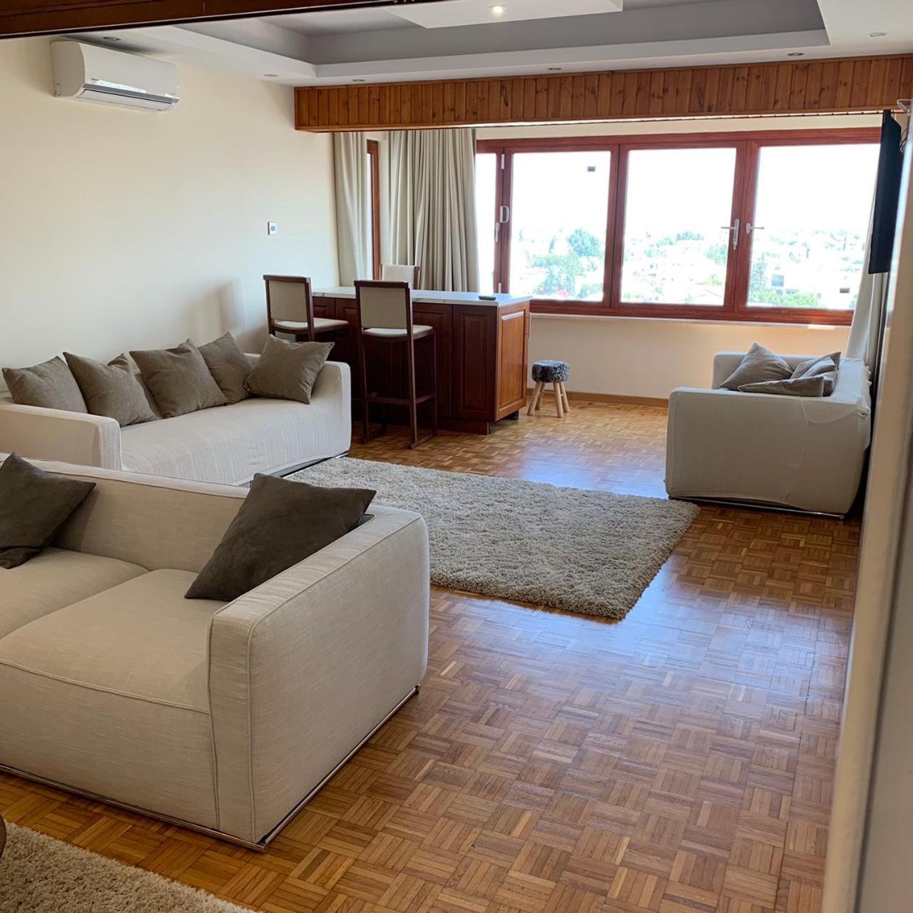 Deluxe Apartment photo 3