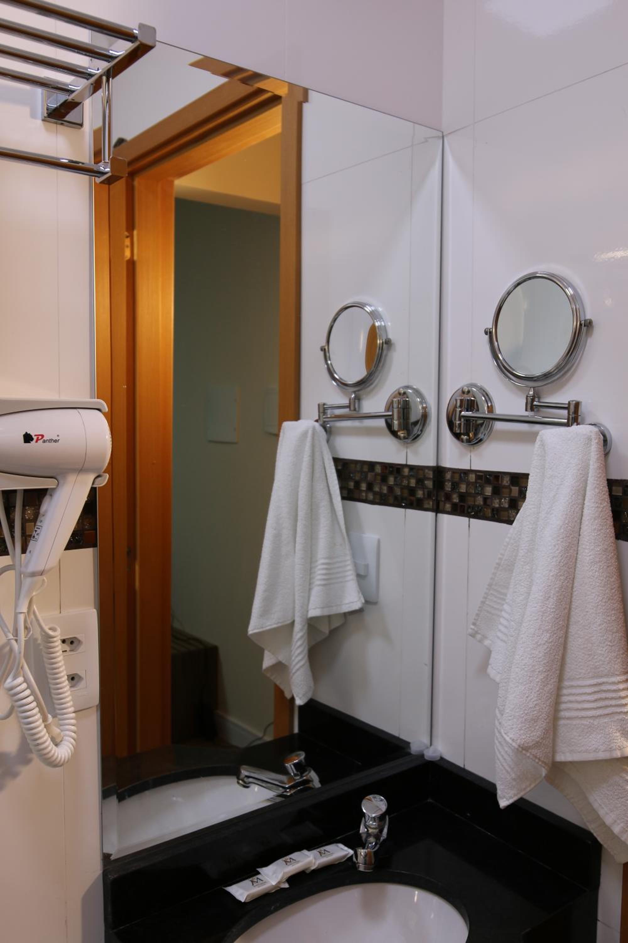 Standard Triple Room - Photo 5