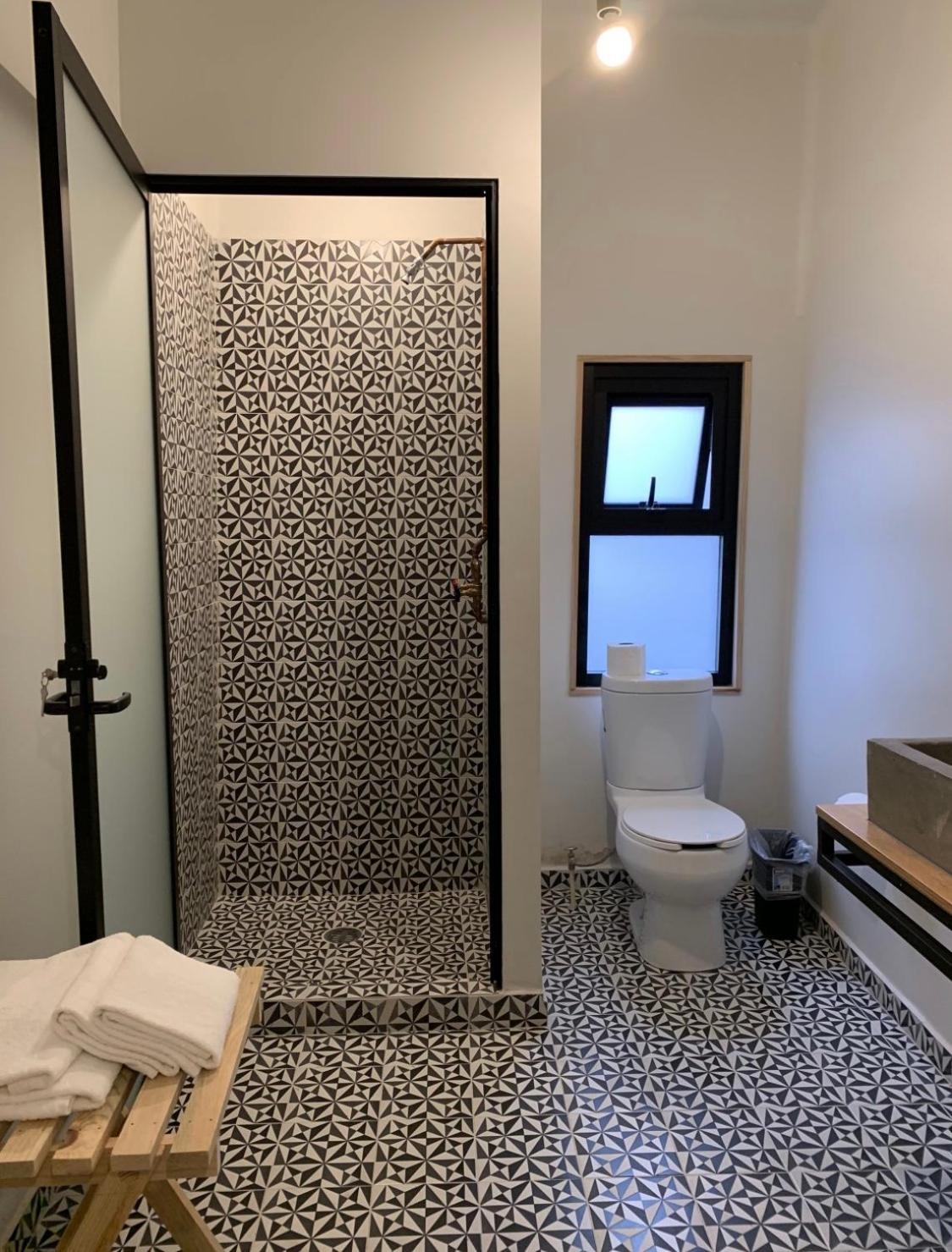 Deluxe Room - Photo 27