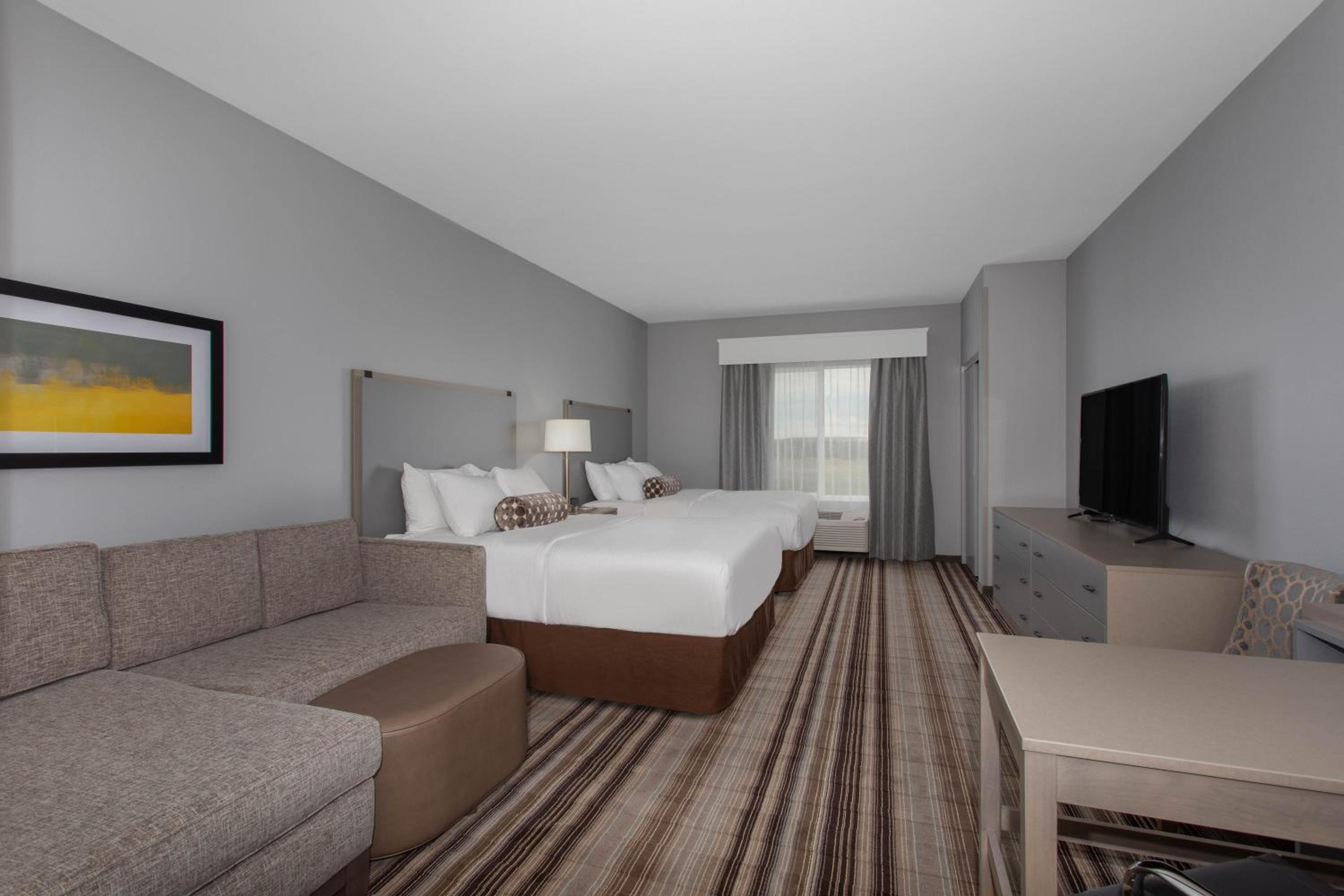 Studio Suite with Two Queen Beds - Non-Smoking - Photo 20