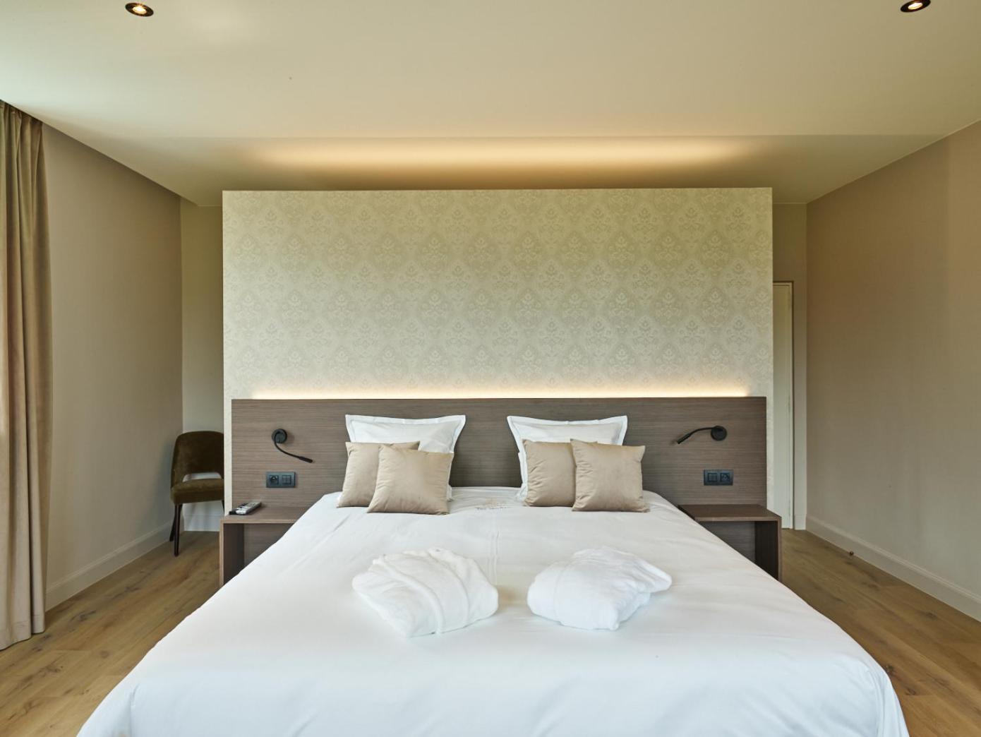 Deluxe Double Room - Photo 2