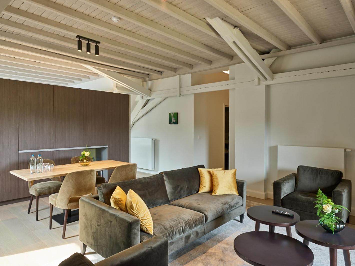 Deluxe Family Room - Photo 10