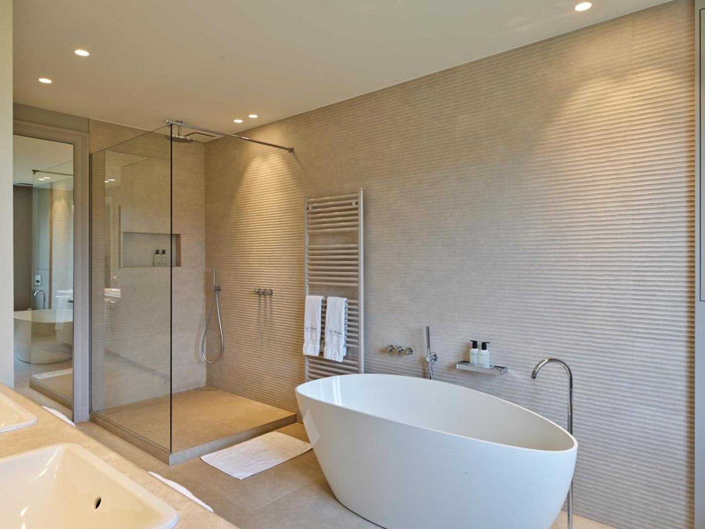Deluxe Double Room - Photo 5