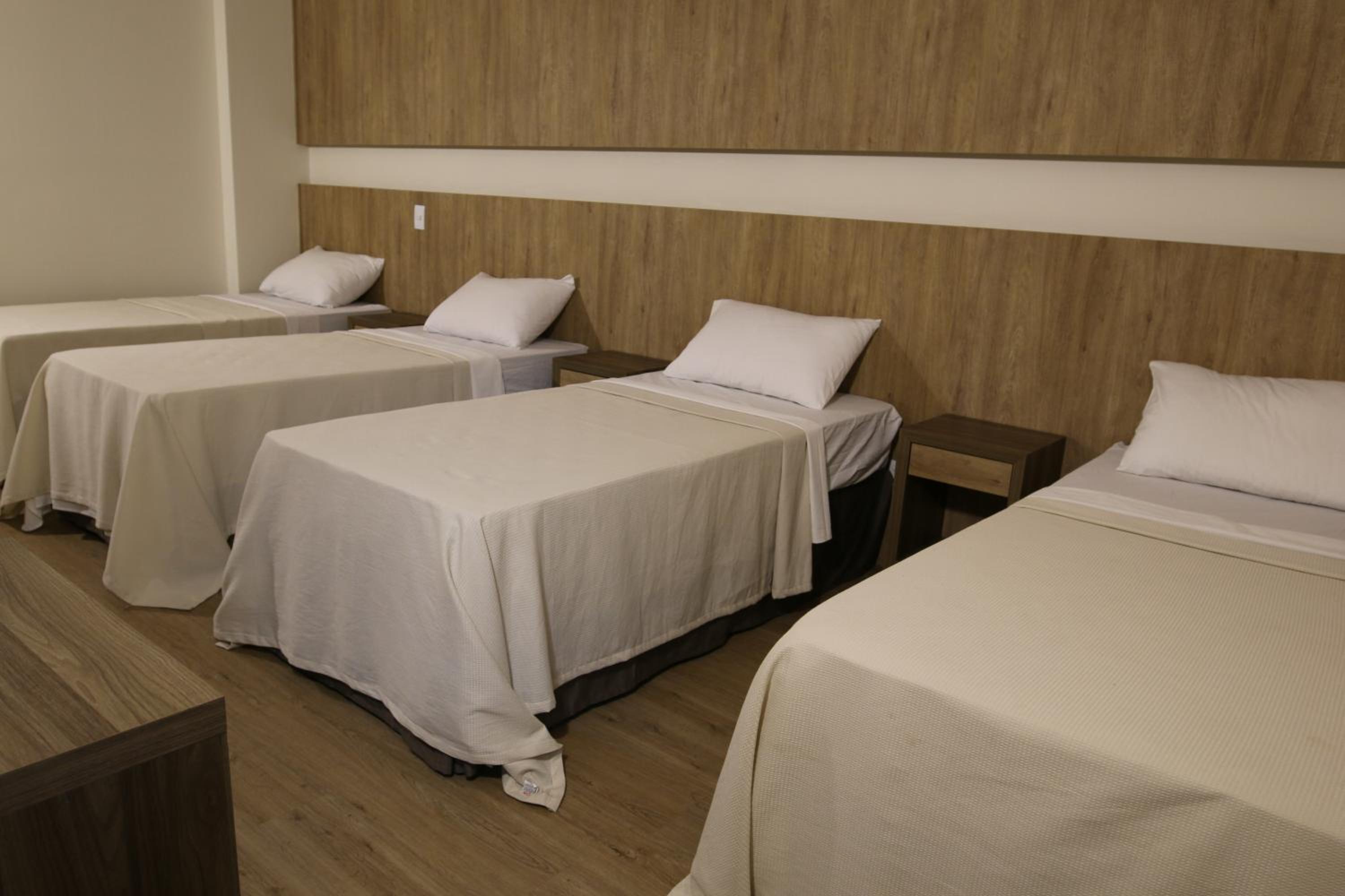 Standard Quadruple Room - Photo 1