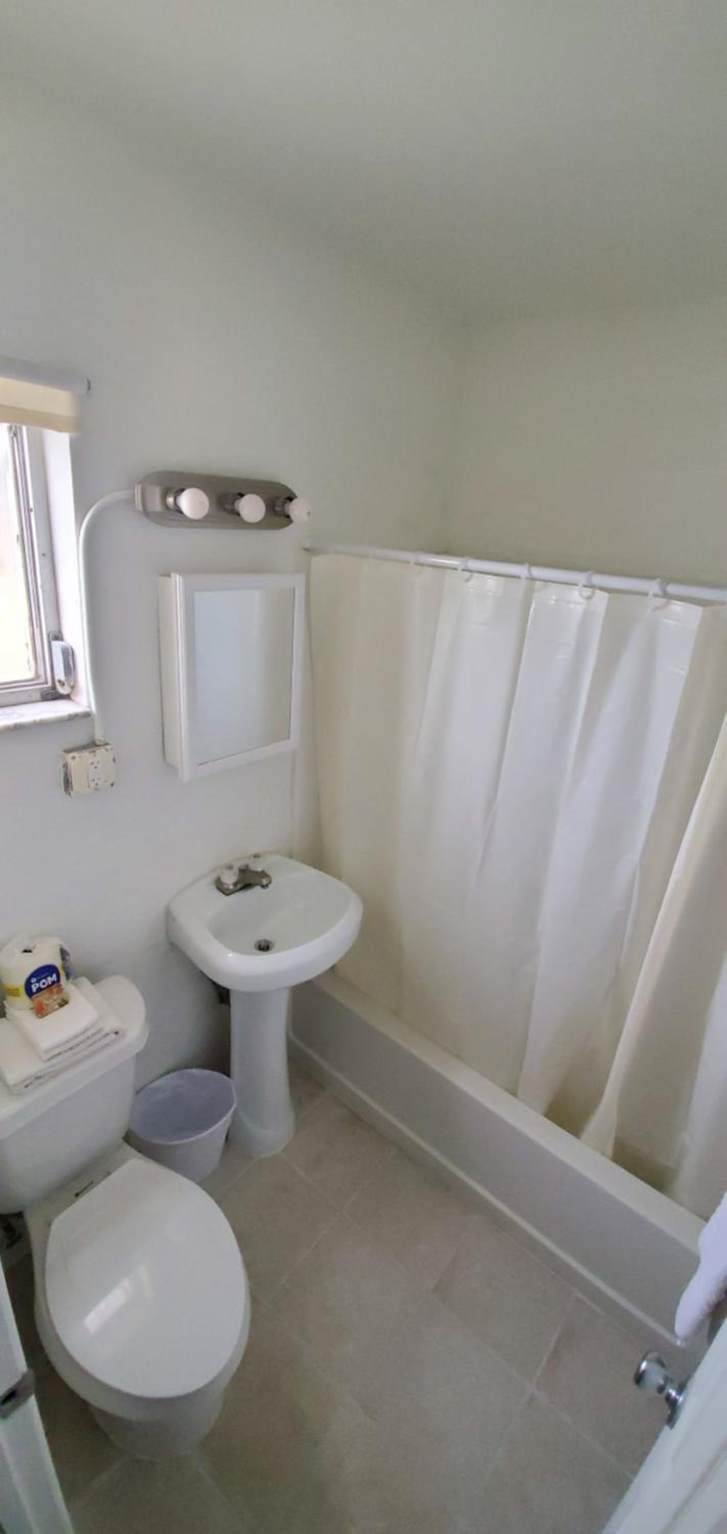 Double Room - Photo 3