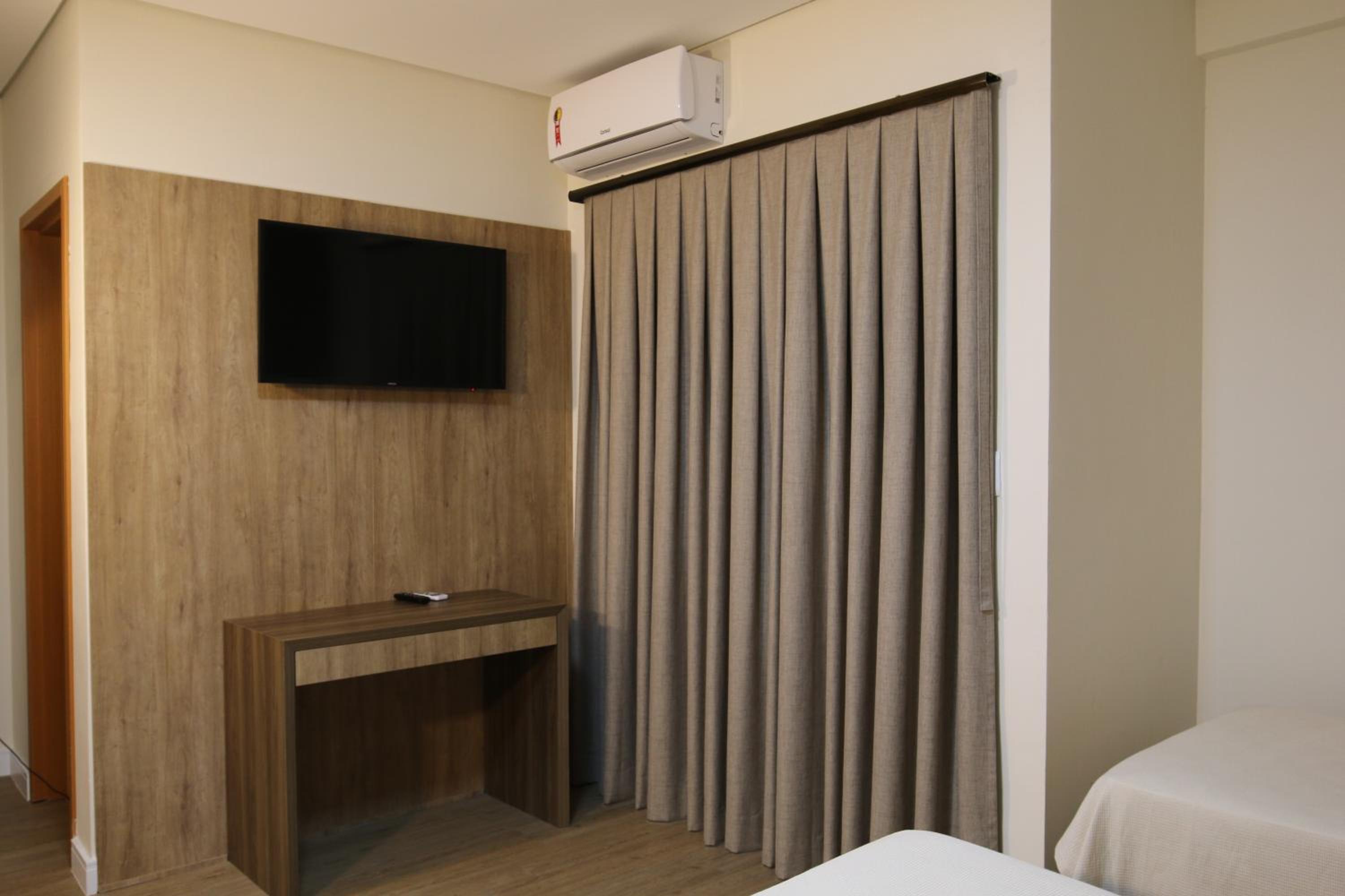 Luxury Quadruple Room - Photo 2